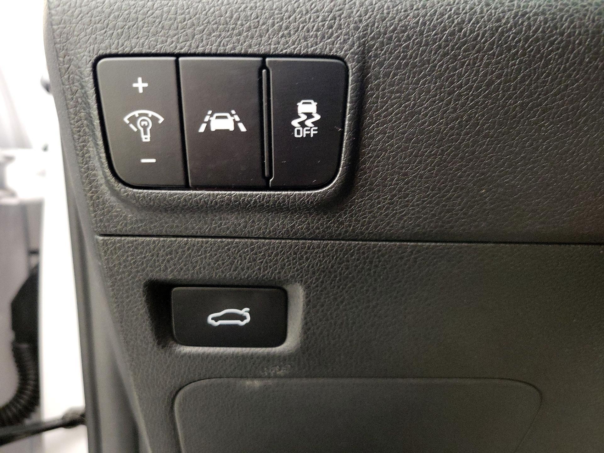 Thumbnail: 2022 Kia K5 - 13