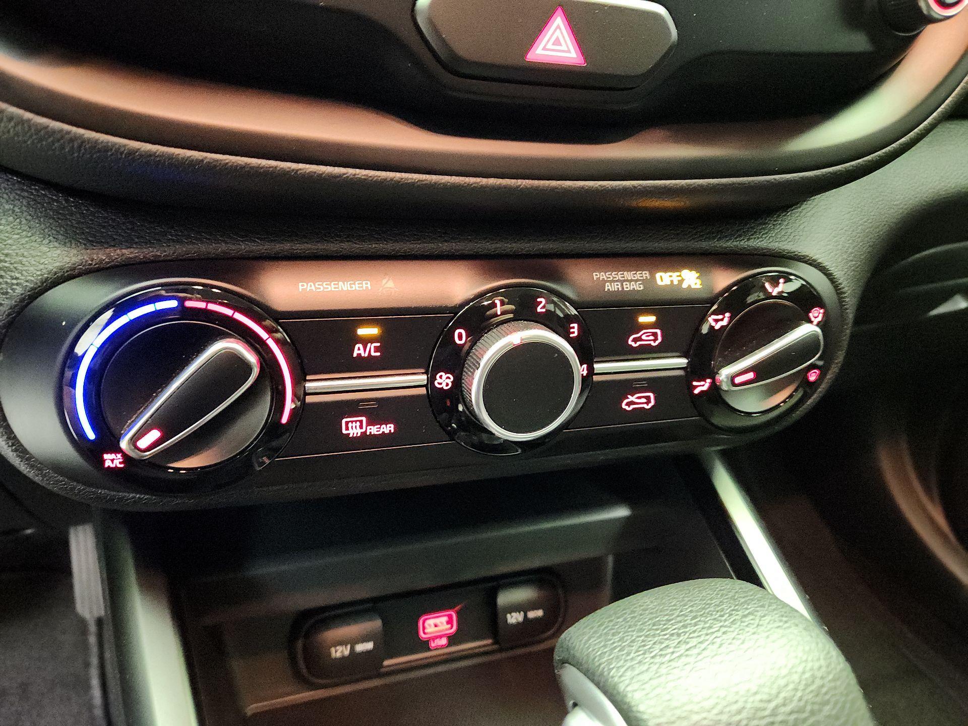 Thumbnail: 2021 Kia Soul - 16