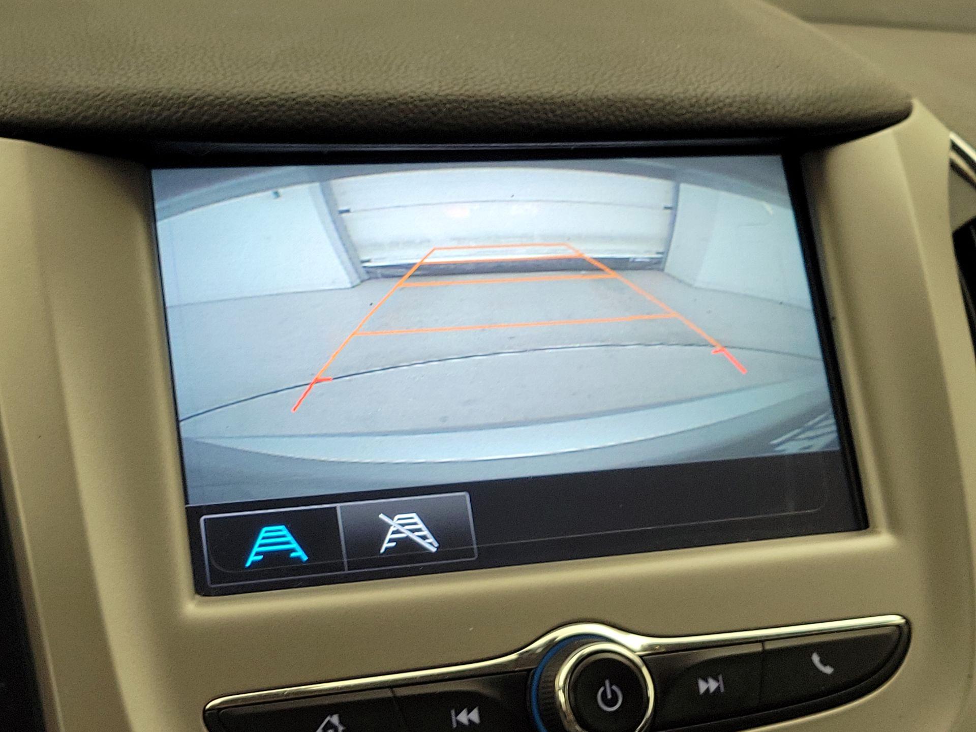 Thumbnail: 2018 Chevrolet Cruze - 14