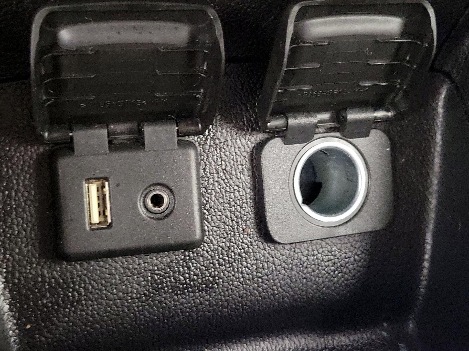 Thumbnail: 2018 Chevrolet Cruze - 18