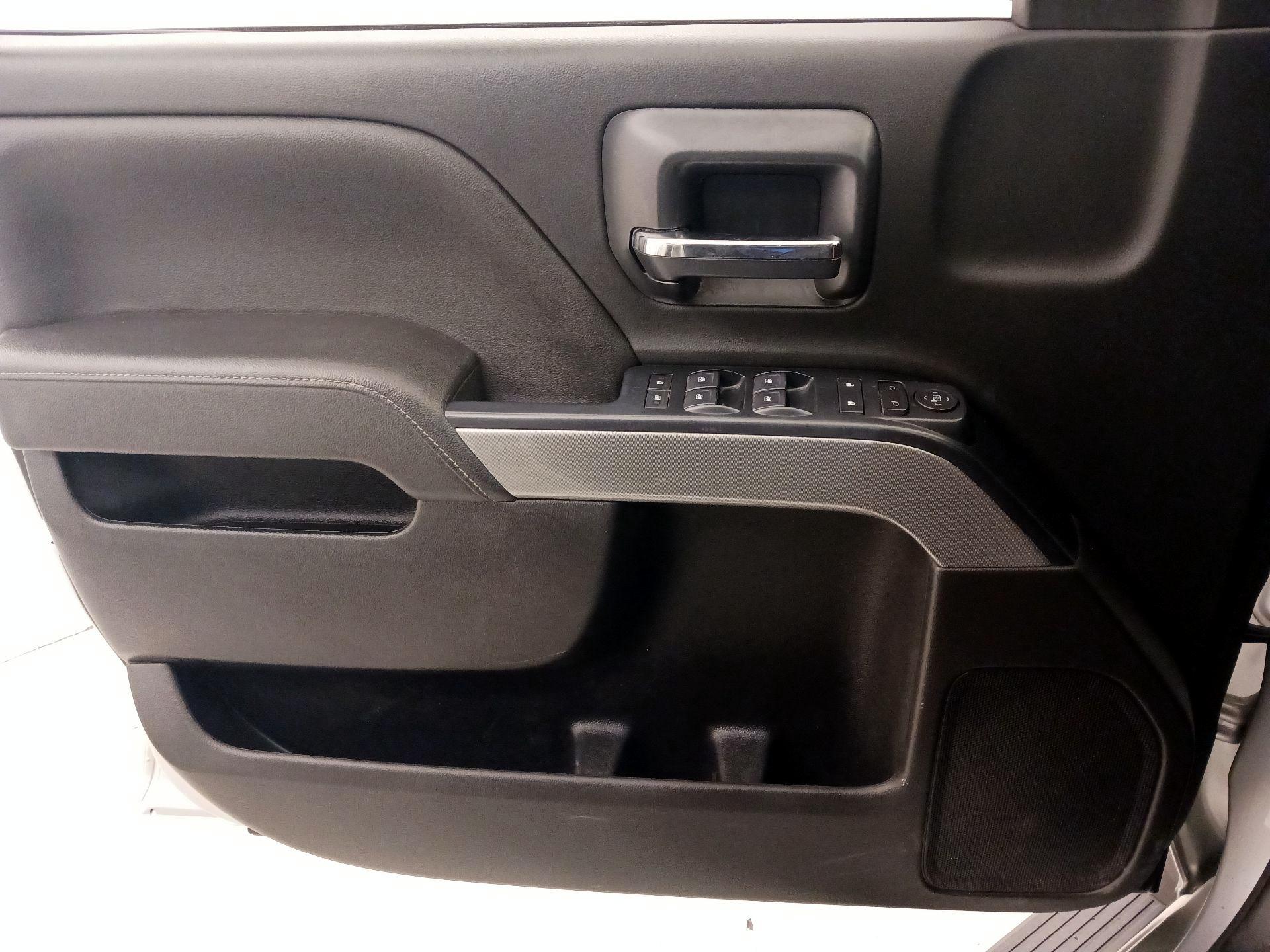 Thumbnail: 2019 Chevrolet Silverado 1500 - 12