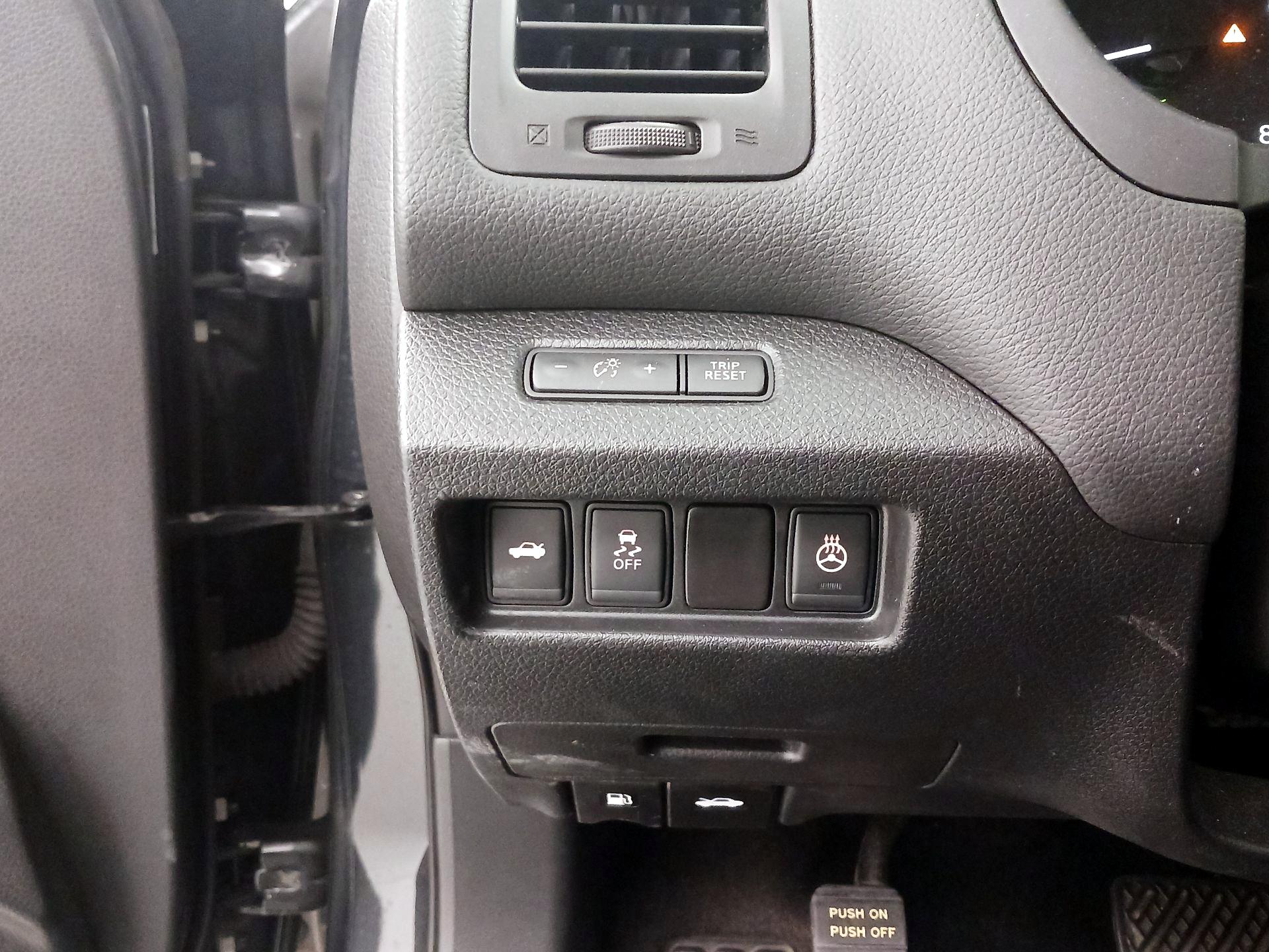 Thumbnail: 2016 Nissan Altima - 13