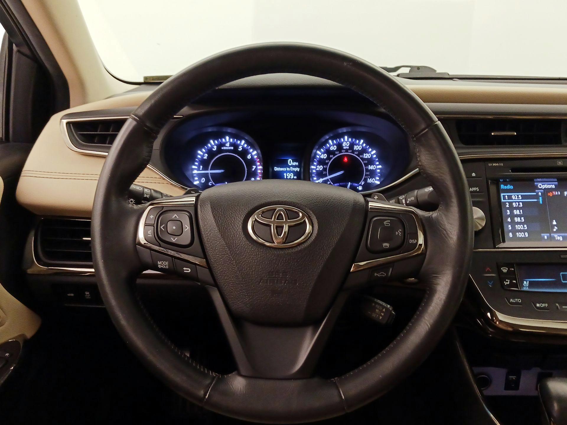 Thumbnail: 2015 Toyota Avalon - 10