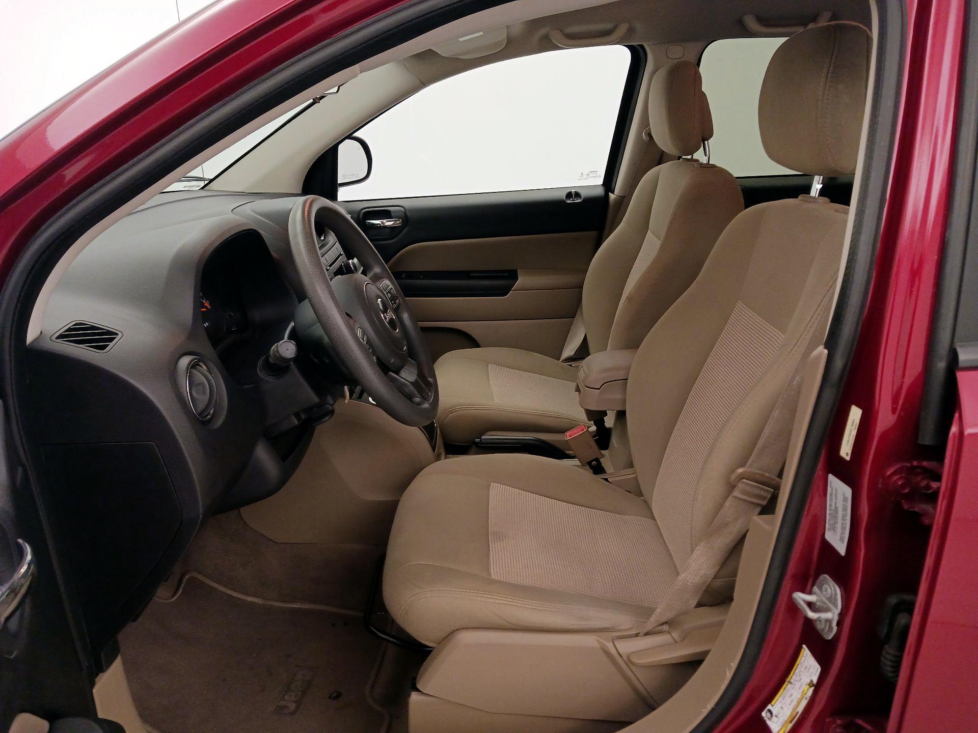 Thumbnail: 2015 Jeep Compass - 11
