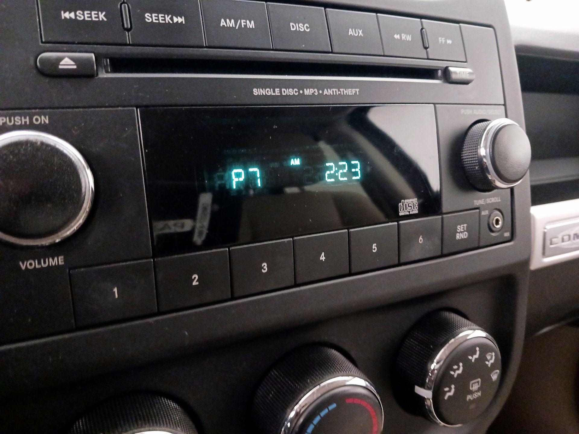 Thumbnail: 2015 Jeep Compass - 13