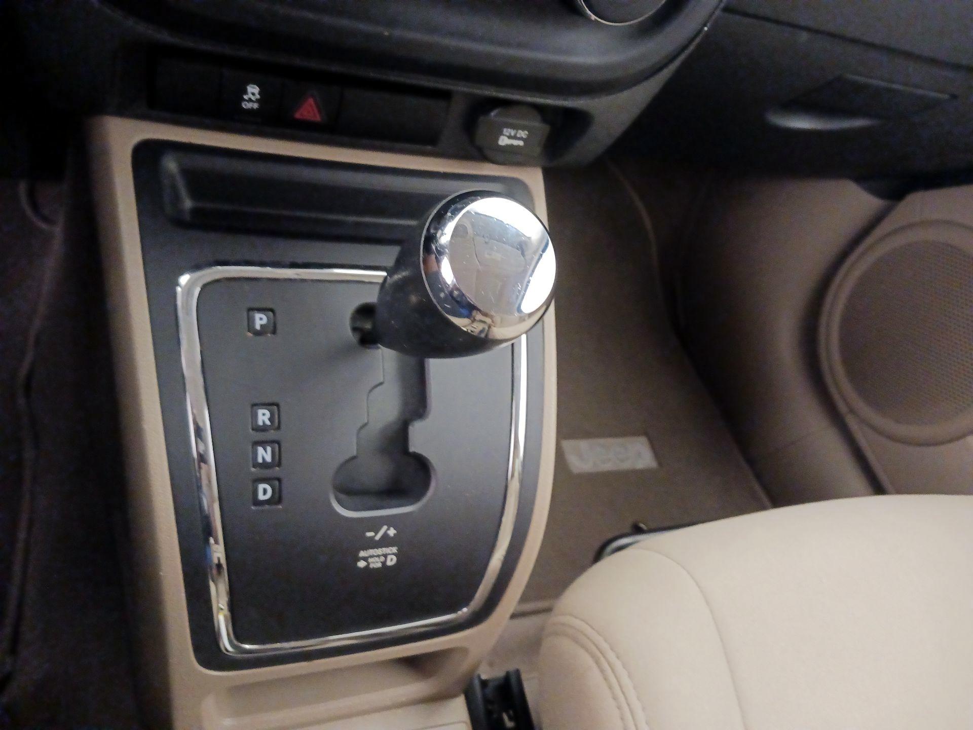Thumbnail: 2015 Jeep Compass - 15