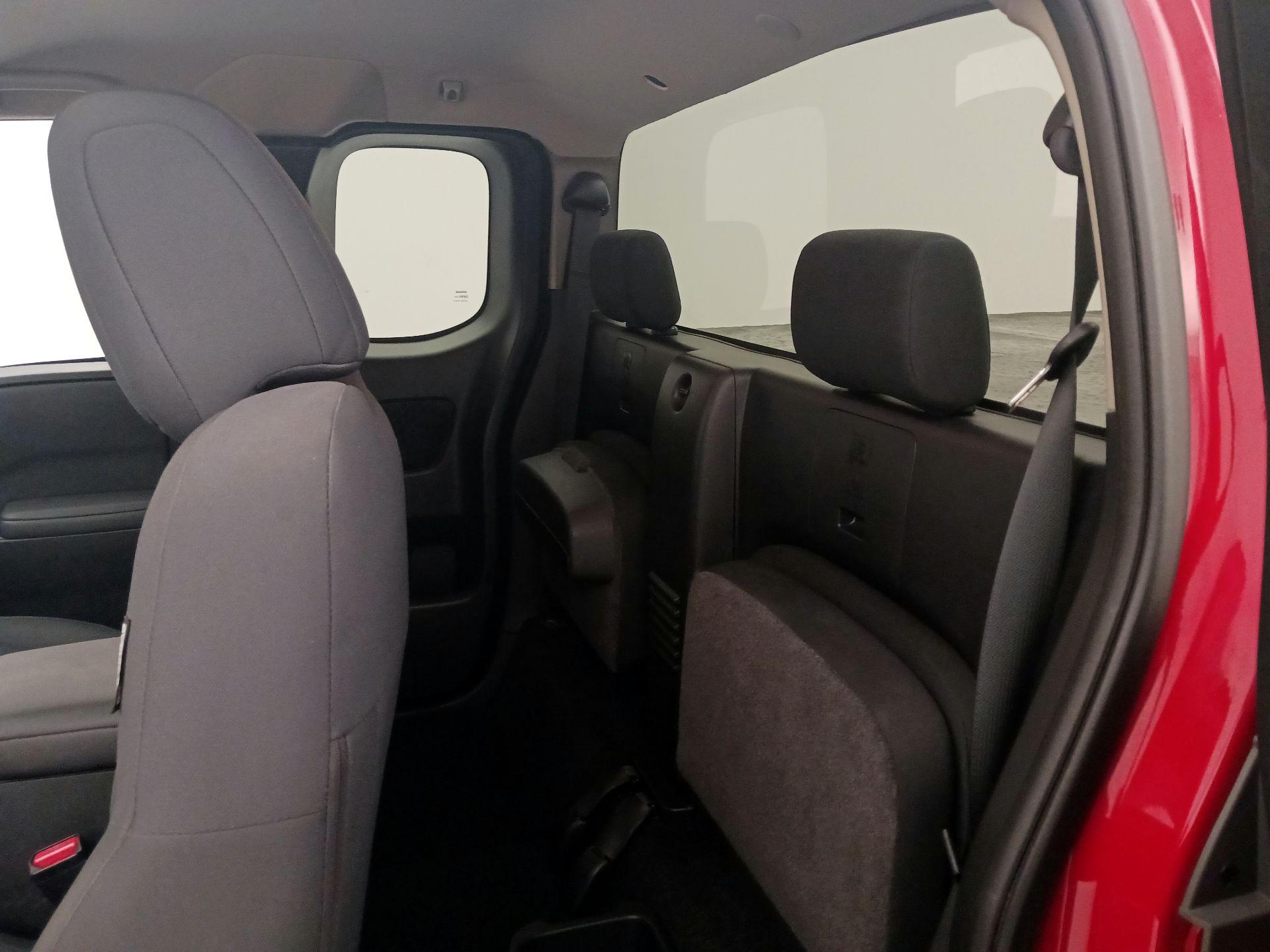 Thumbnail: 2022 Nissan Frontier - 19