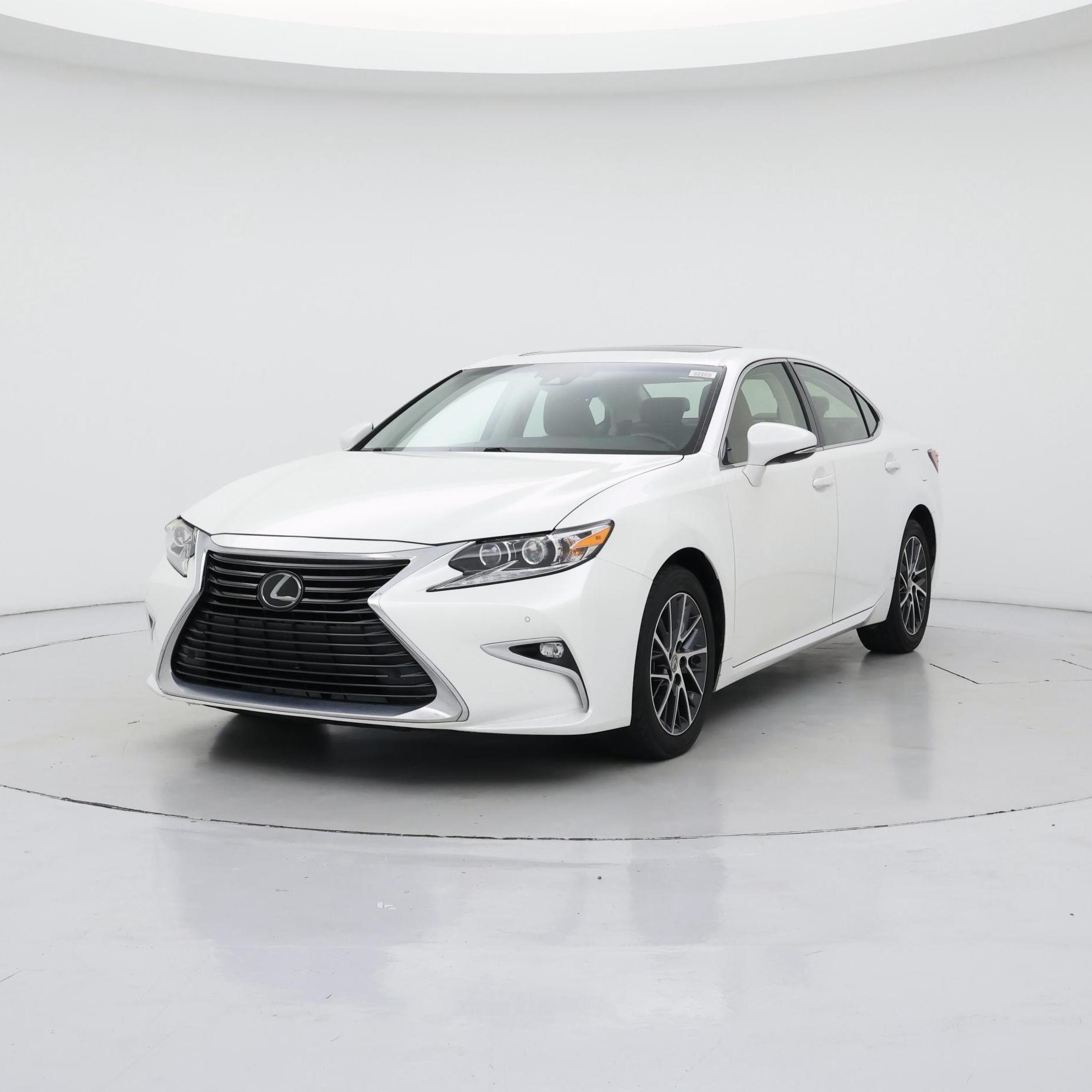 Thumbnail: 2016 Lexus ES - 4