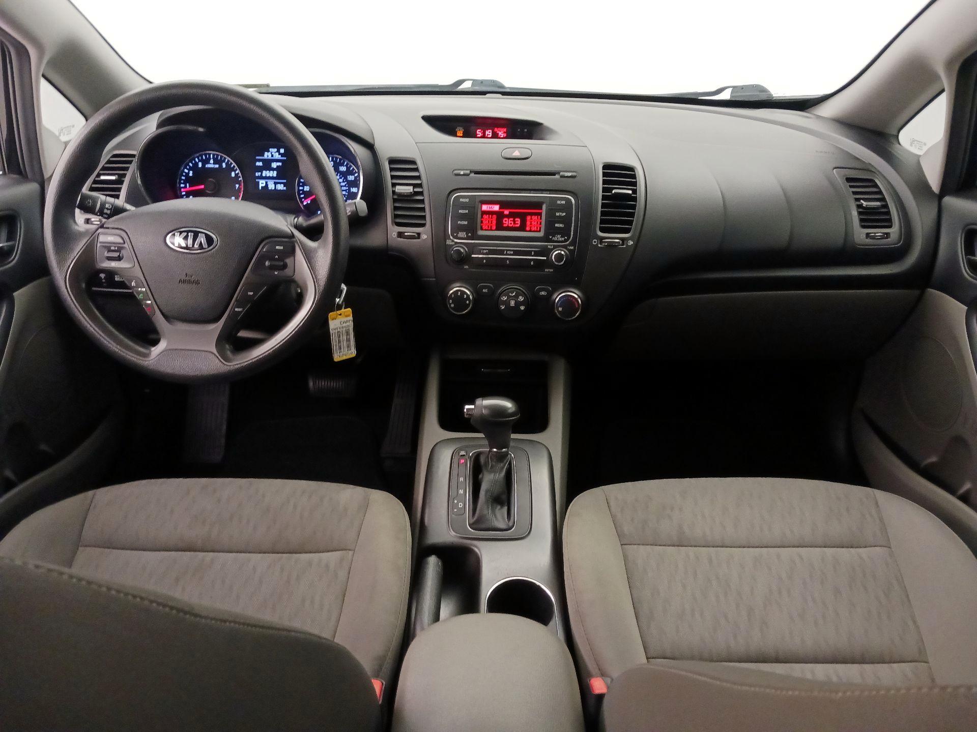 Thumbnail: 2016 Kia Forte - 9