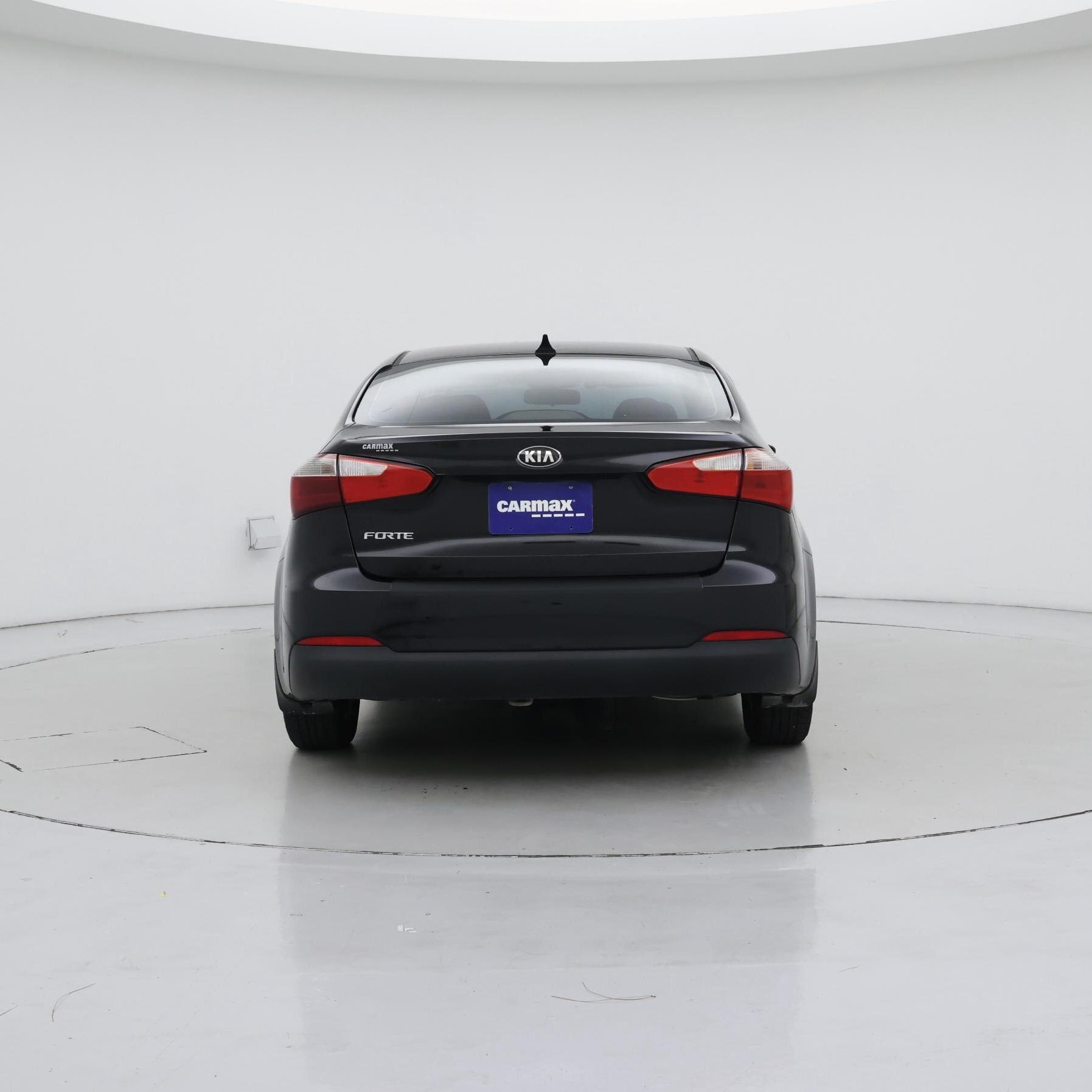 Thumbnail: 2016 Kia Forte - 6