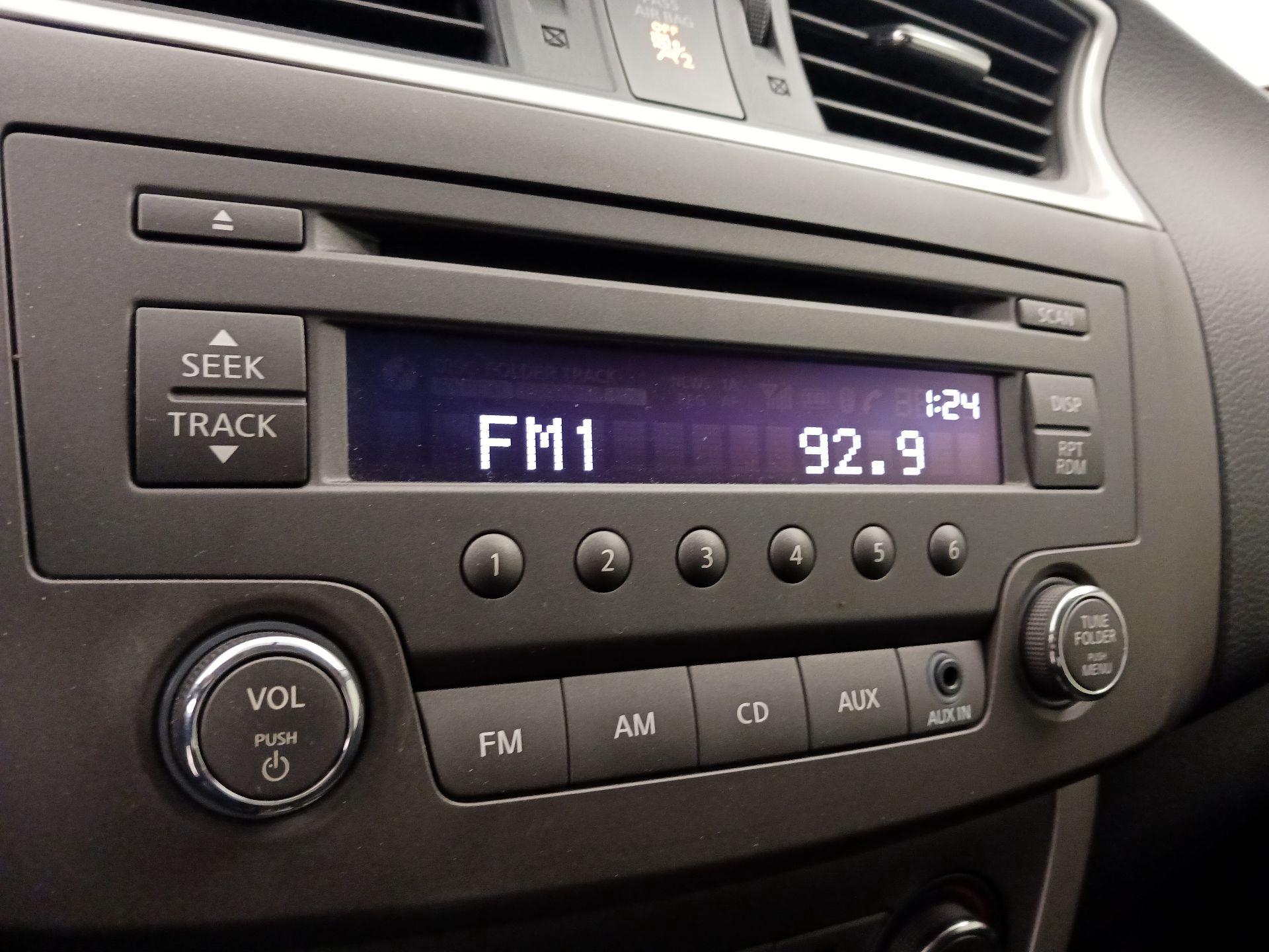Thumbnail: 2014 Nissan Sentra - 14