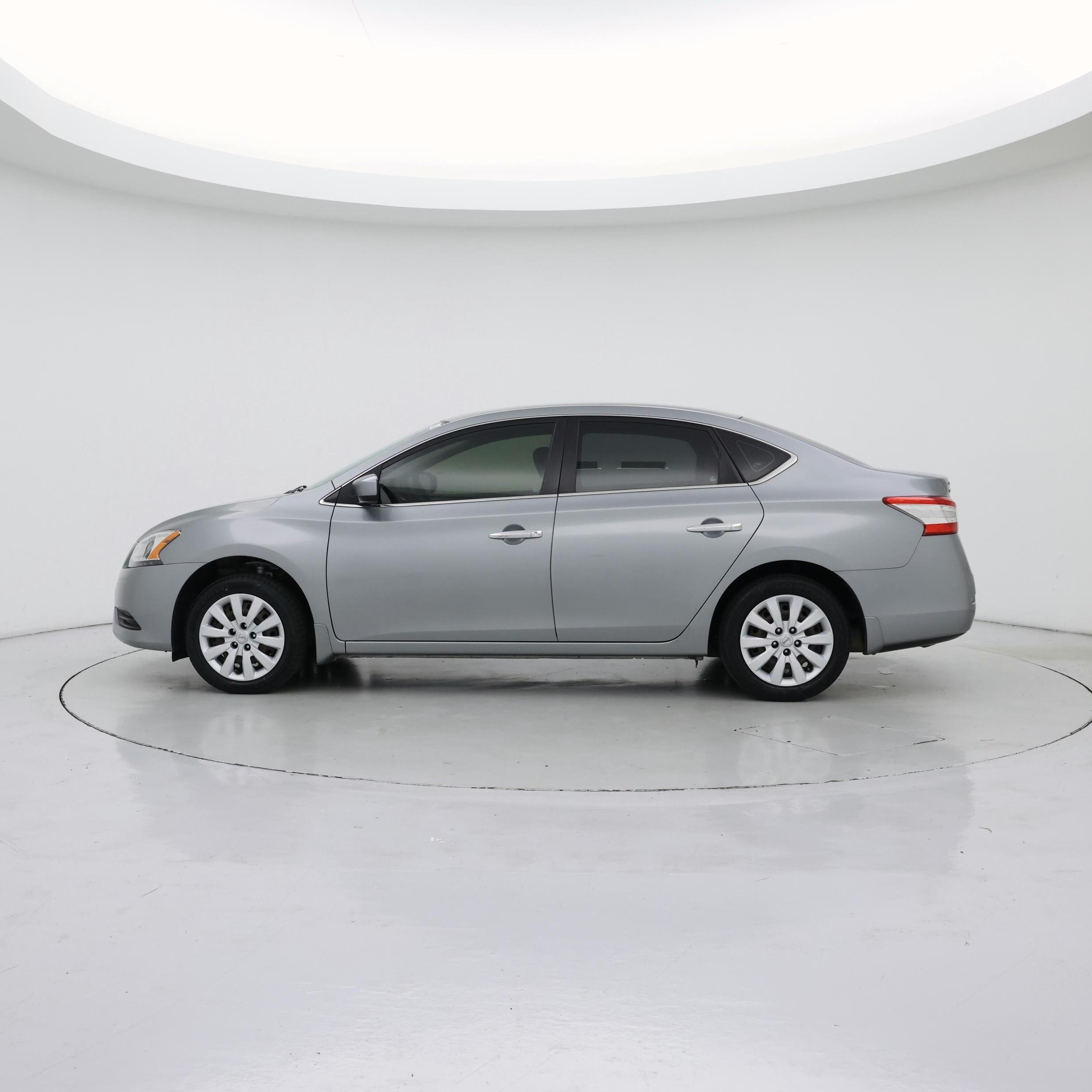 Thumbnail: 2014 Nissan Sentra - 3