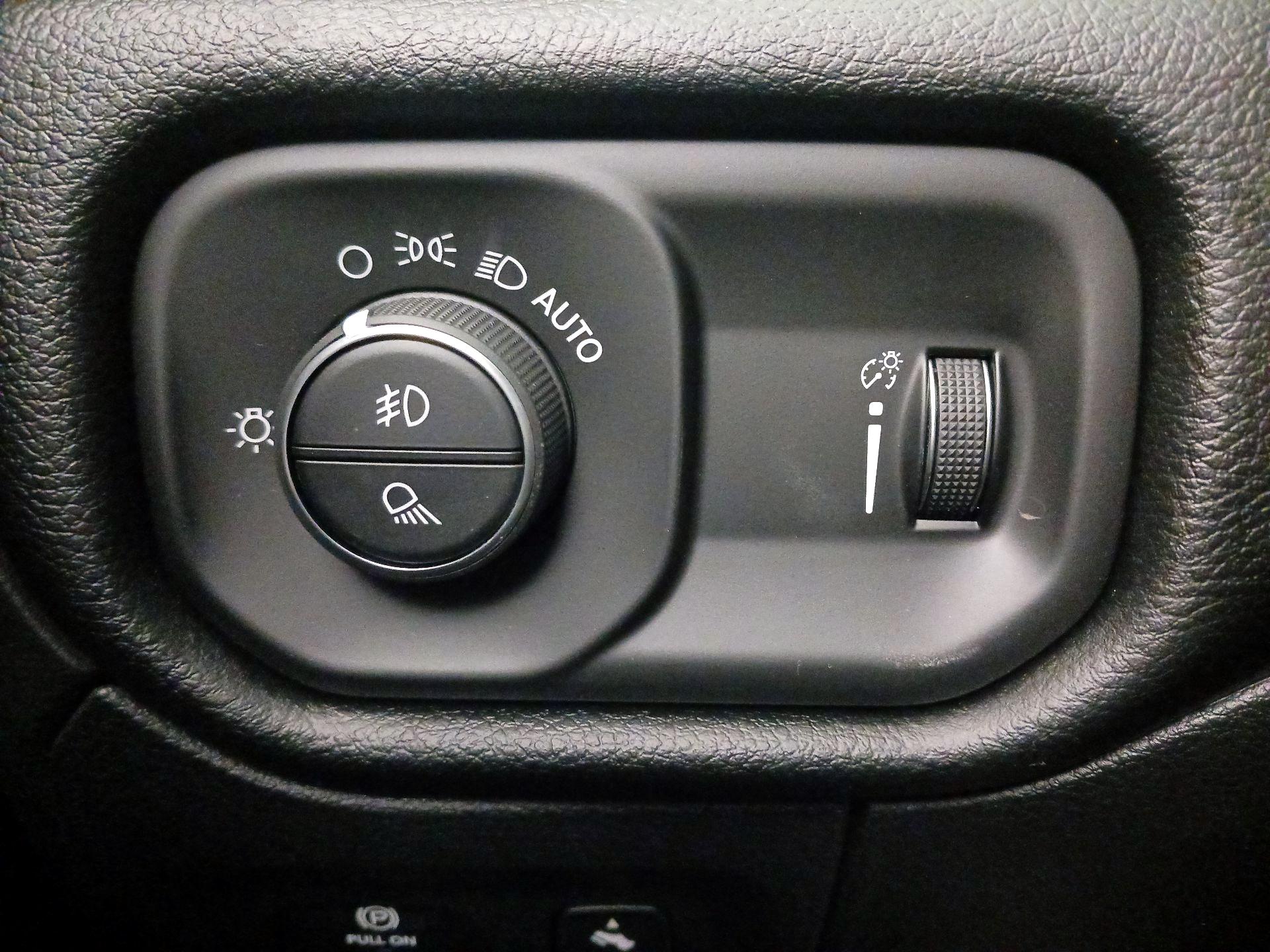 Thumbnail: 2021 RAM 1500 - 13
