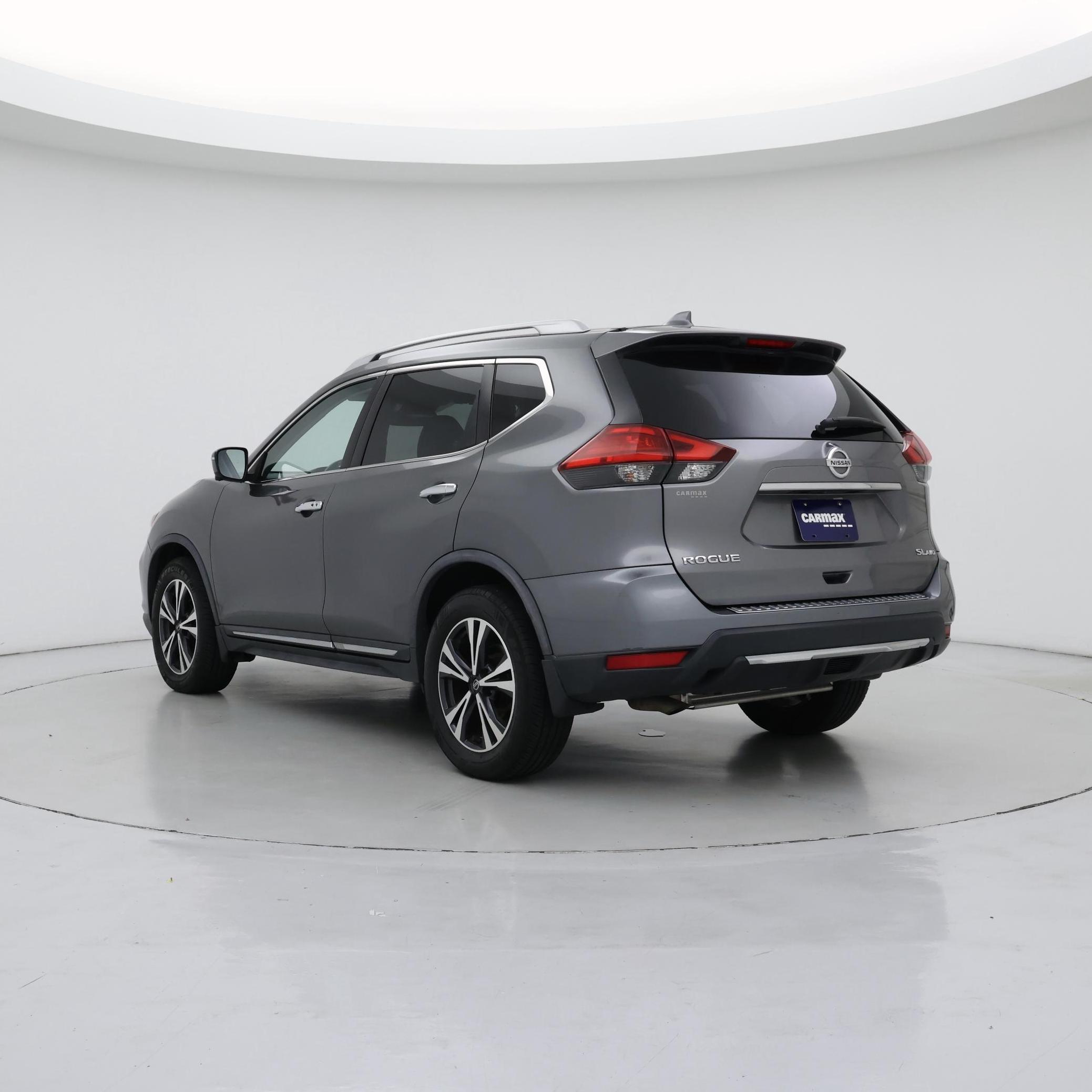 Thumbnail: 2017 Nissan Rogue - 2