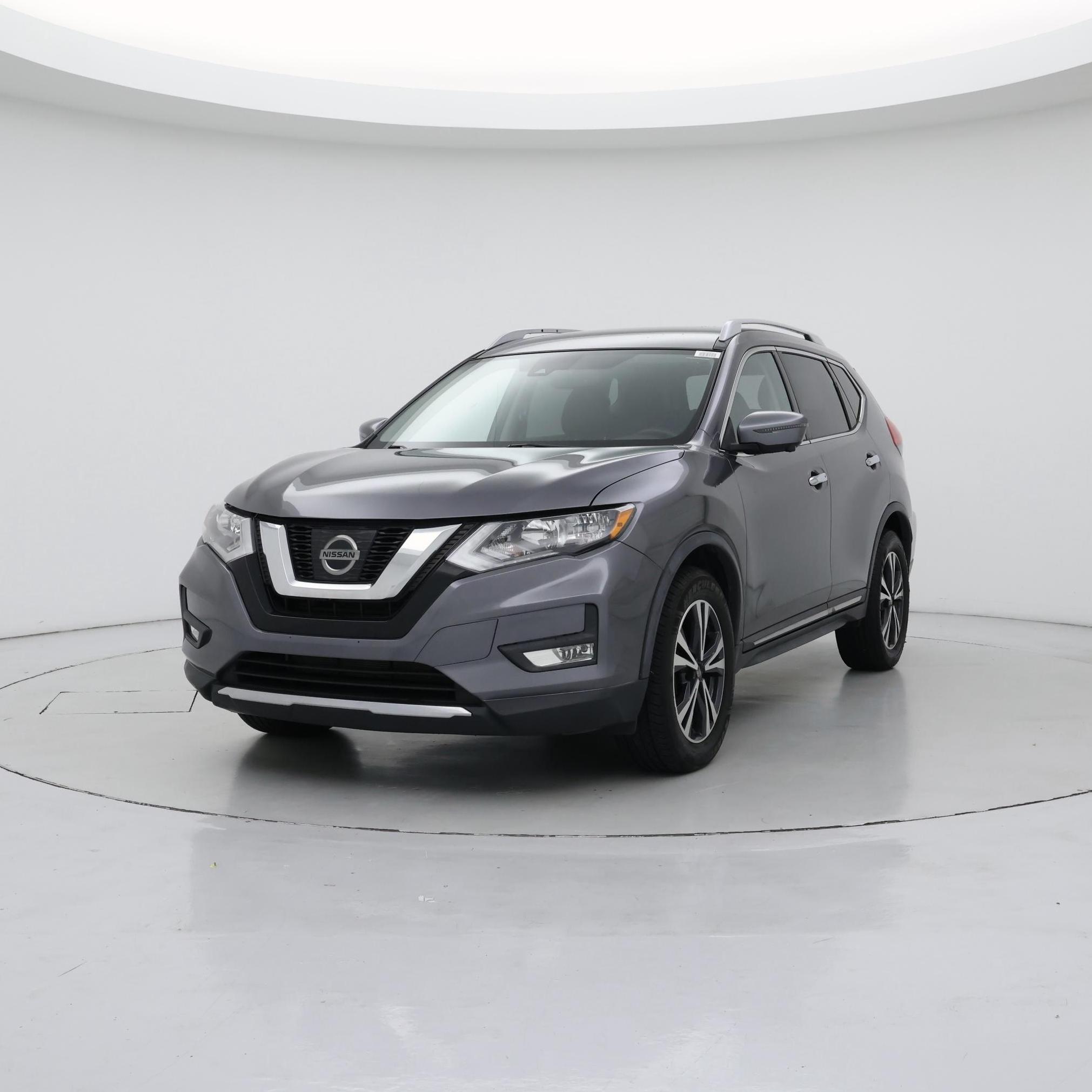 Thumbnail: 2017 Nissan Rogue - 4