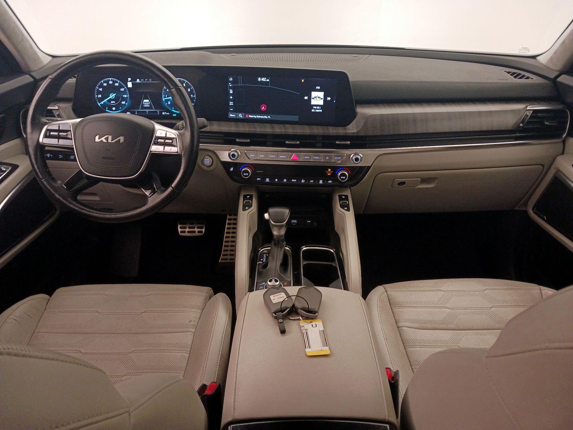 Thumbnail: 2023 Kia Telluride - 9