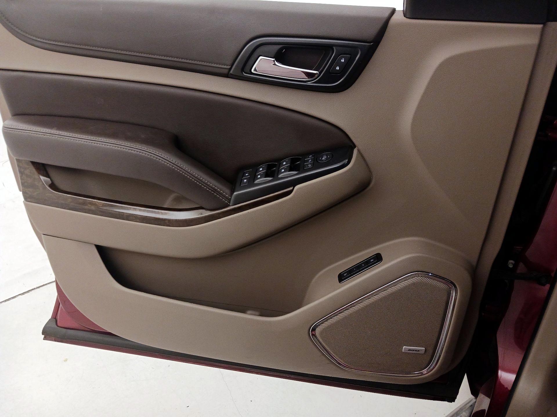 Thumbnail: 2020 Chevrolet Tahoe - 12