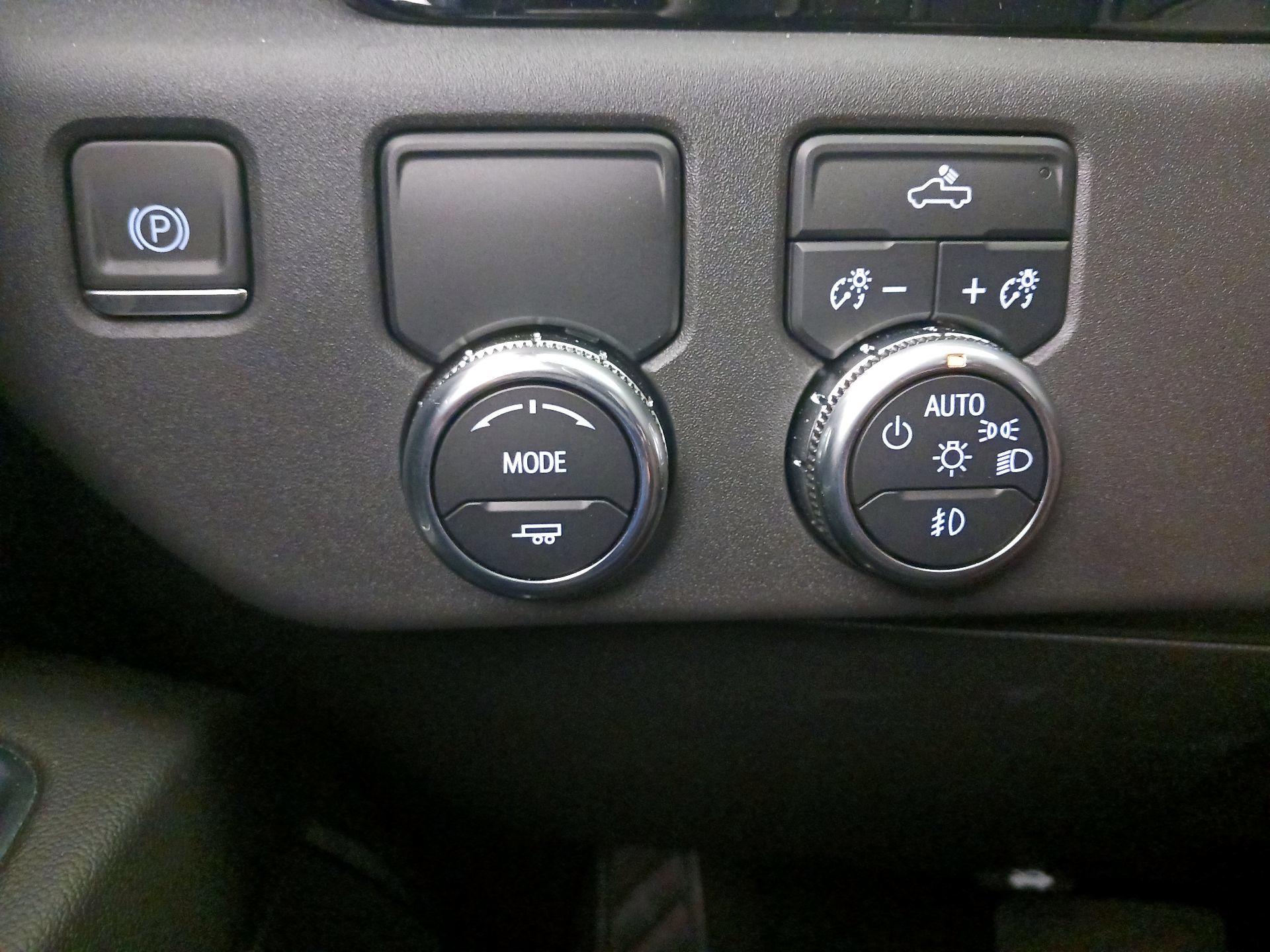 Thumbnail: 2024 GMC Sierra 1500 - 13