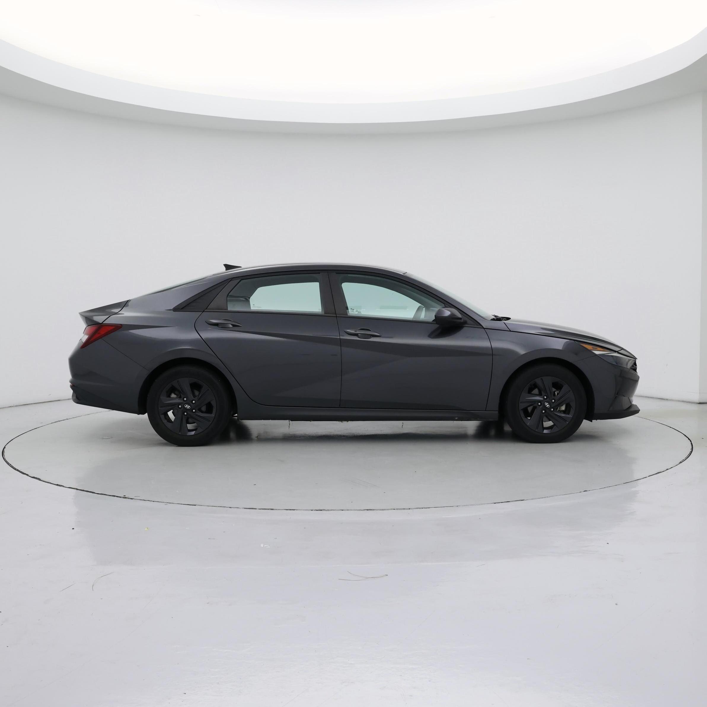 Thumbnail: 2022 Hyundai Elantra - 7
