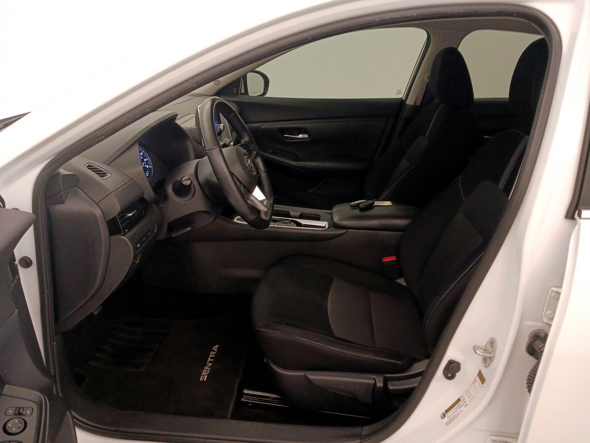 Thumbnail: 2022 Nissan Sentra - 11