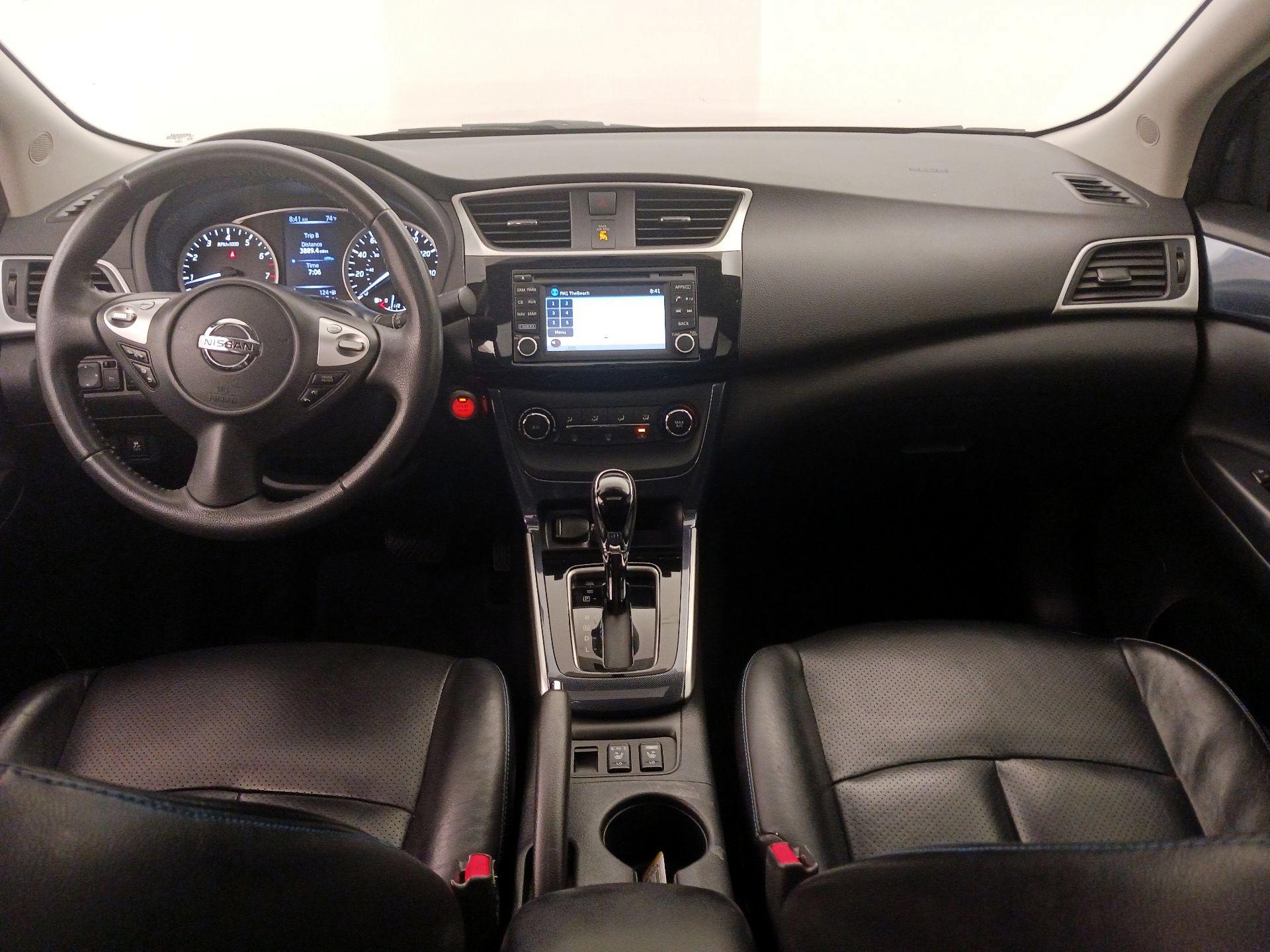 Thumbnail: 2016 Nissan Sentra - 9