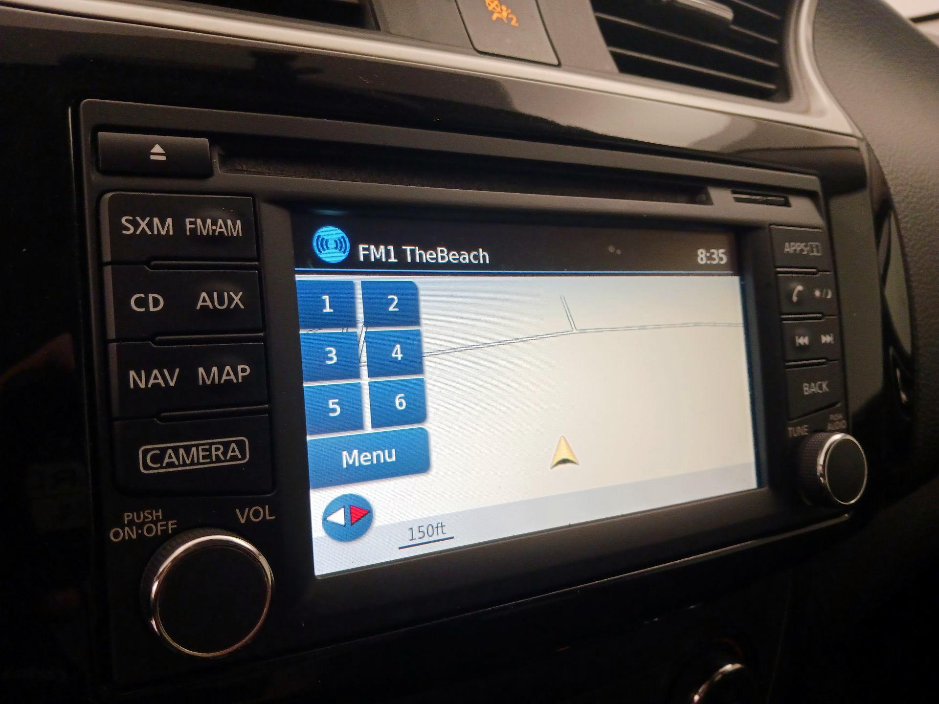 Thumbnail: 2016 Nissan Sentra - 14