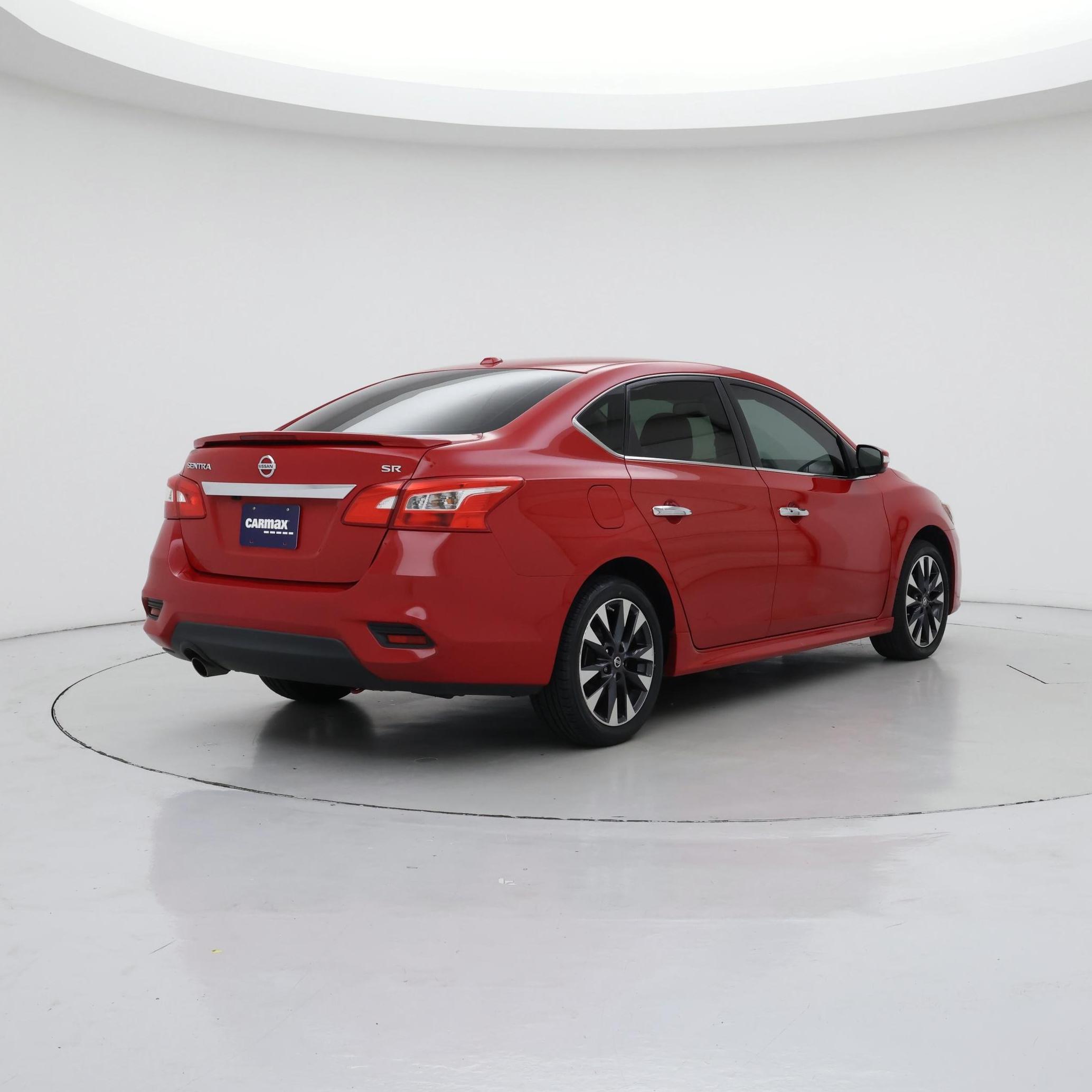 Thumbnail: 2016 Nissan Sentra - 8