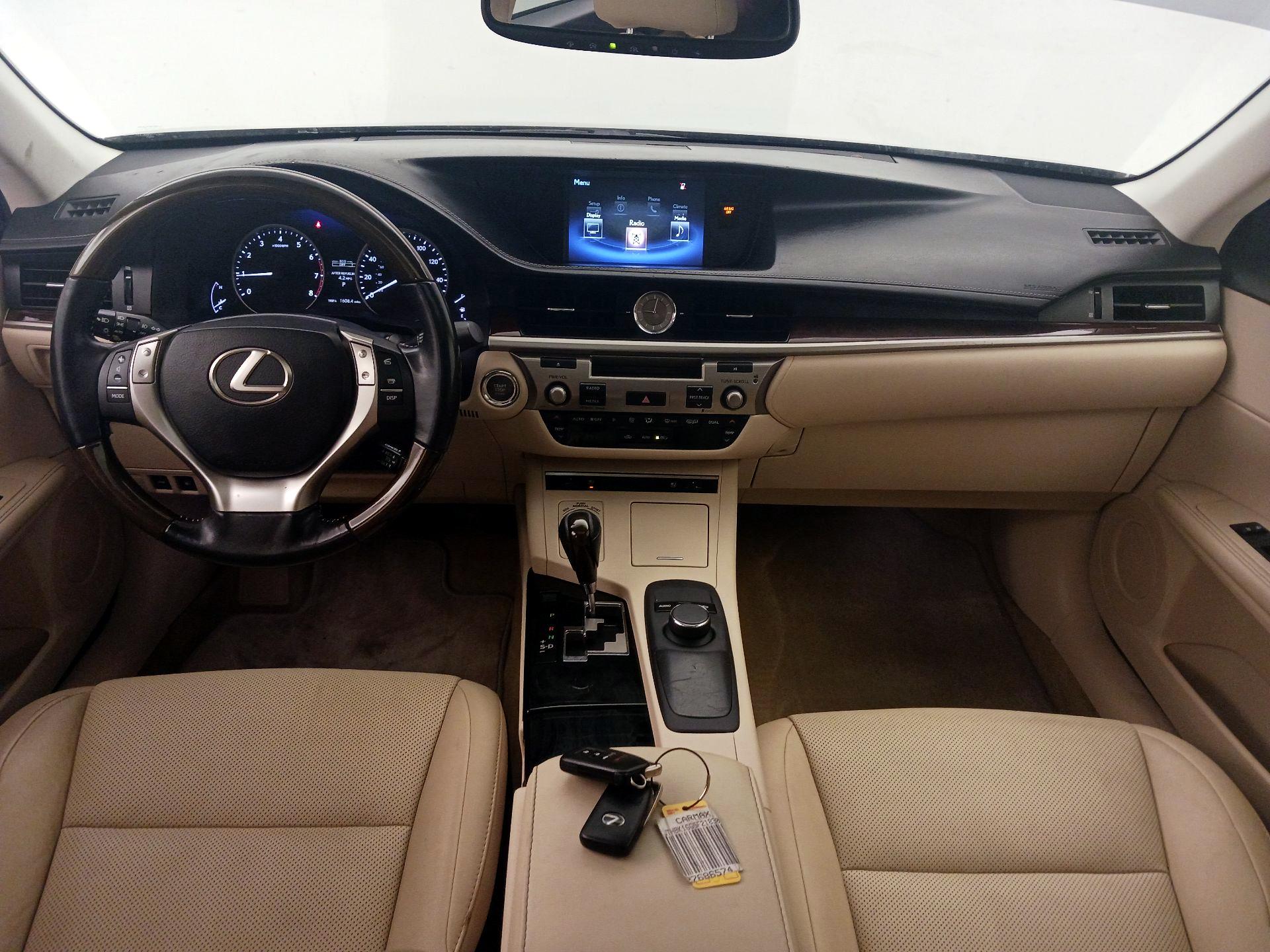 Thumbnail: 2015 Lexus ES - 9