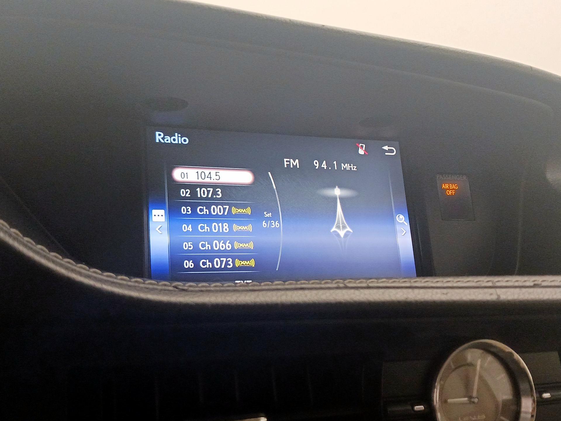 Thumbnail: 2015 Lexus ES - 15