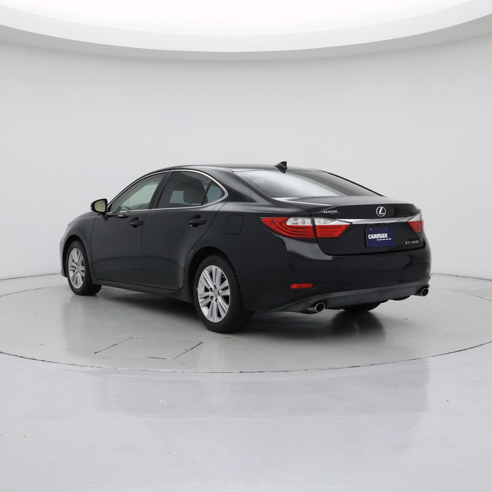Thumbnail: 2015 Lexus ES - 2