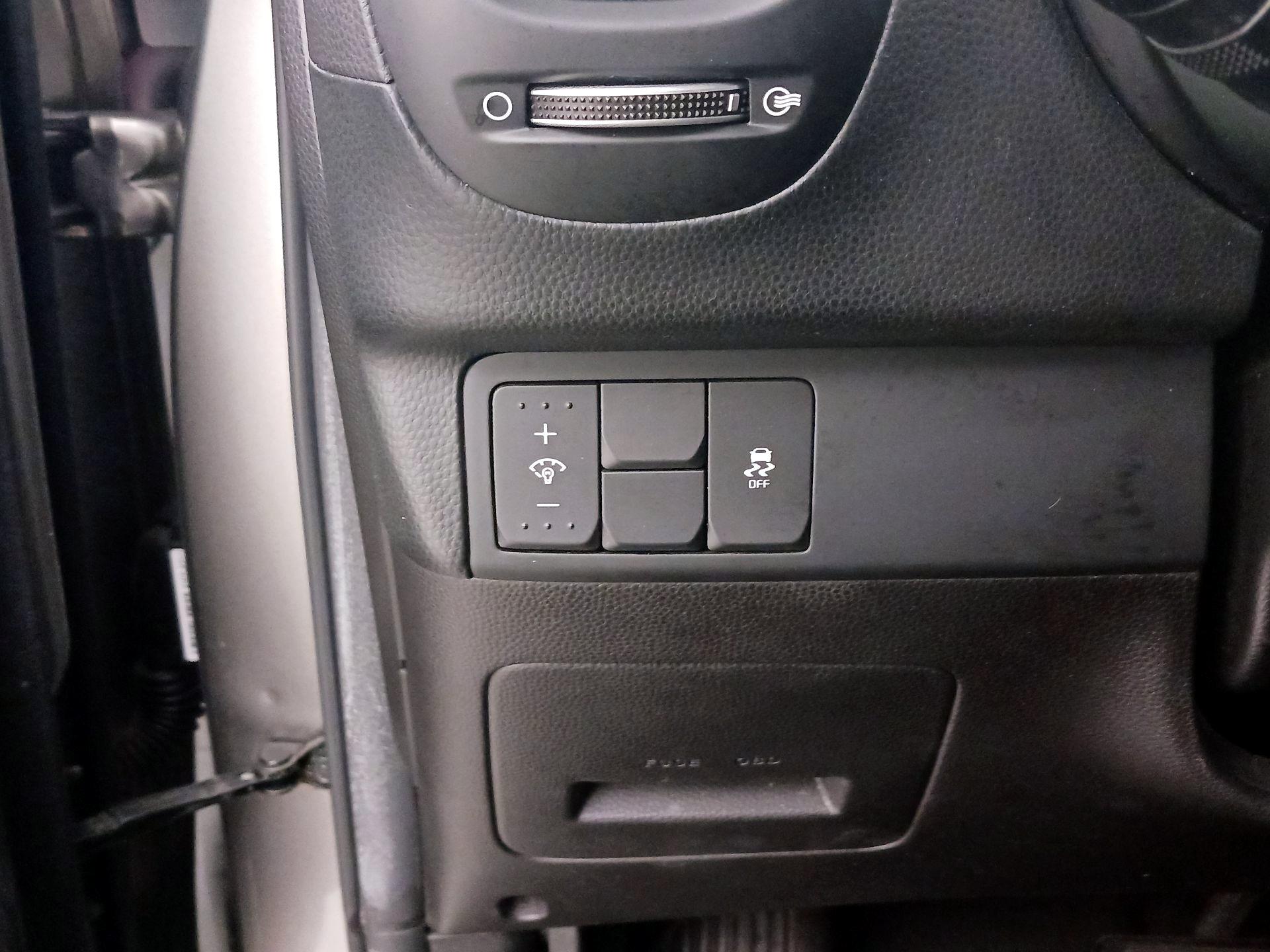 Thumbnail: 2015 Kia Soul - 13