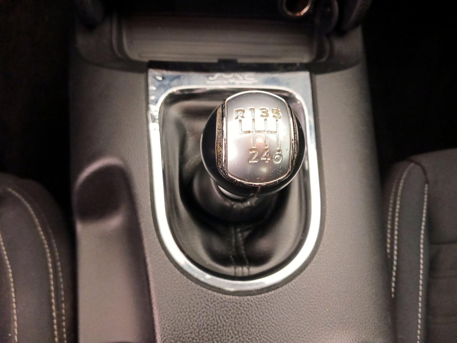 Thumbnail: 2015 Ford Mustang - 17