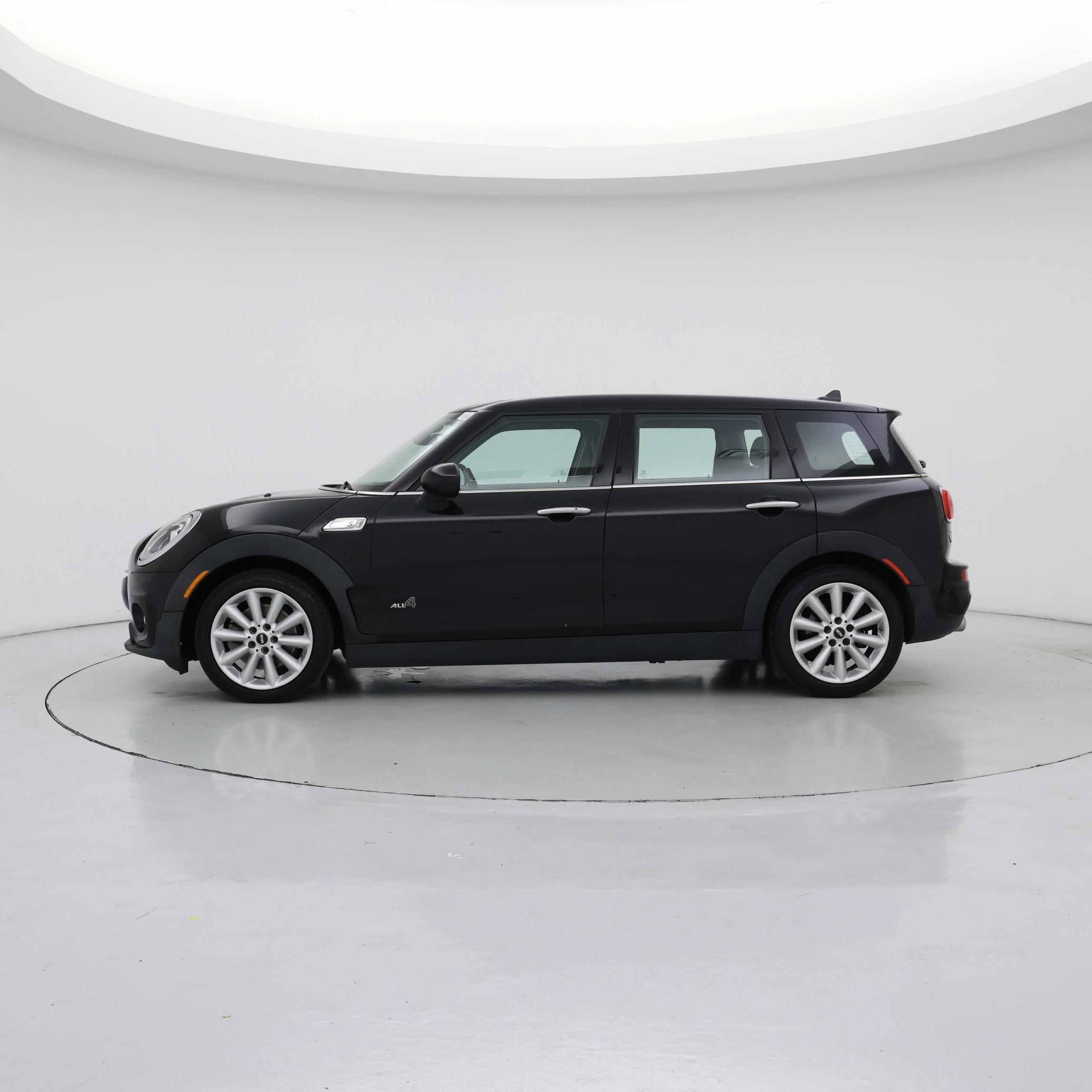 Thumbnail: 2019 MINI Cooper Clubman - 3