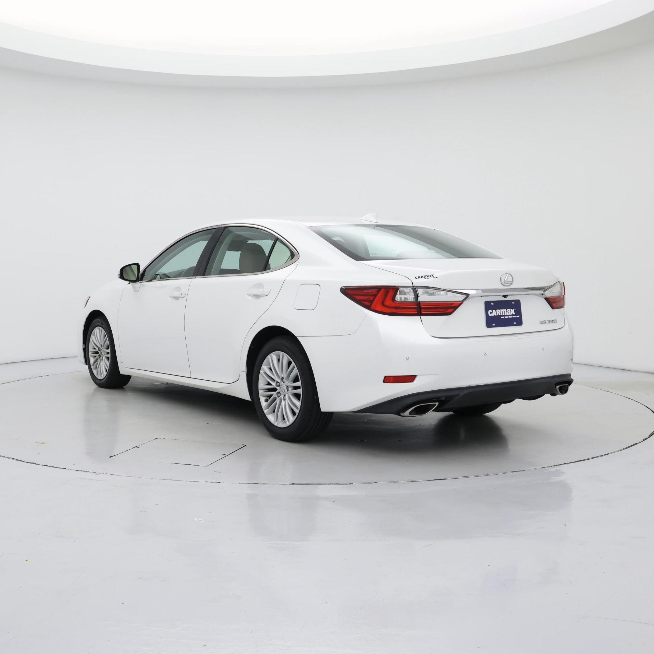 Thumbnail: 2017 Lexus ES - 2