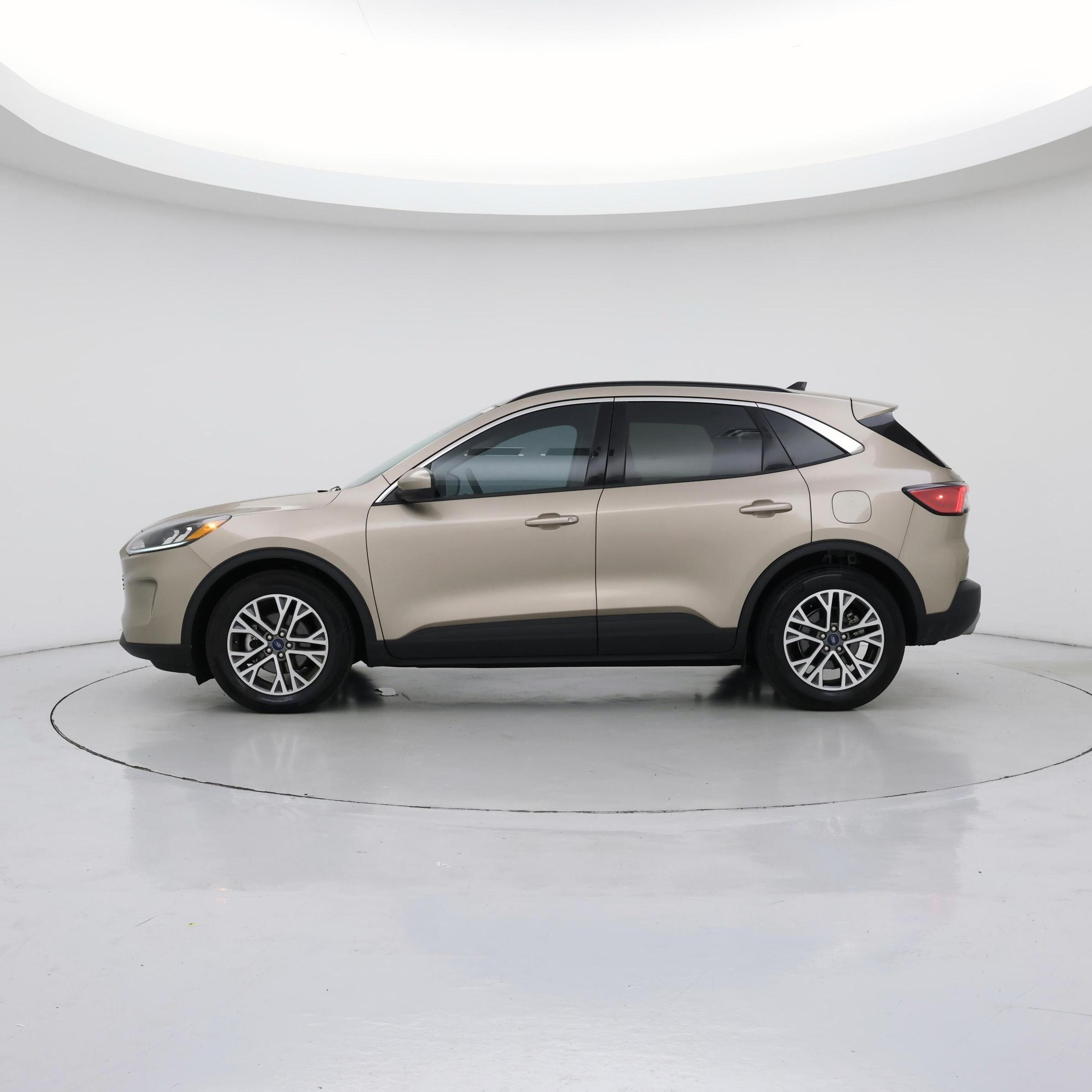 Thumbnail: 2020 Ford Escape - 3