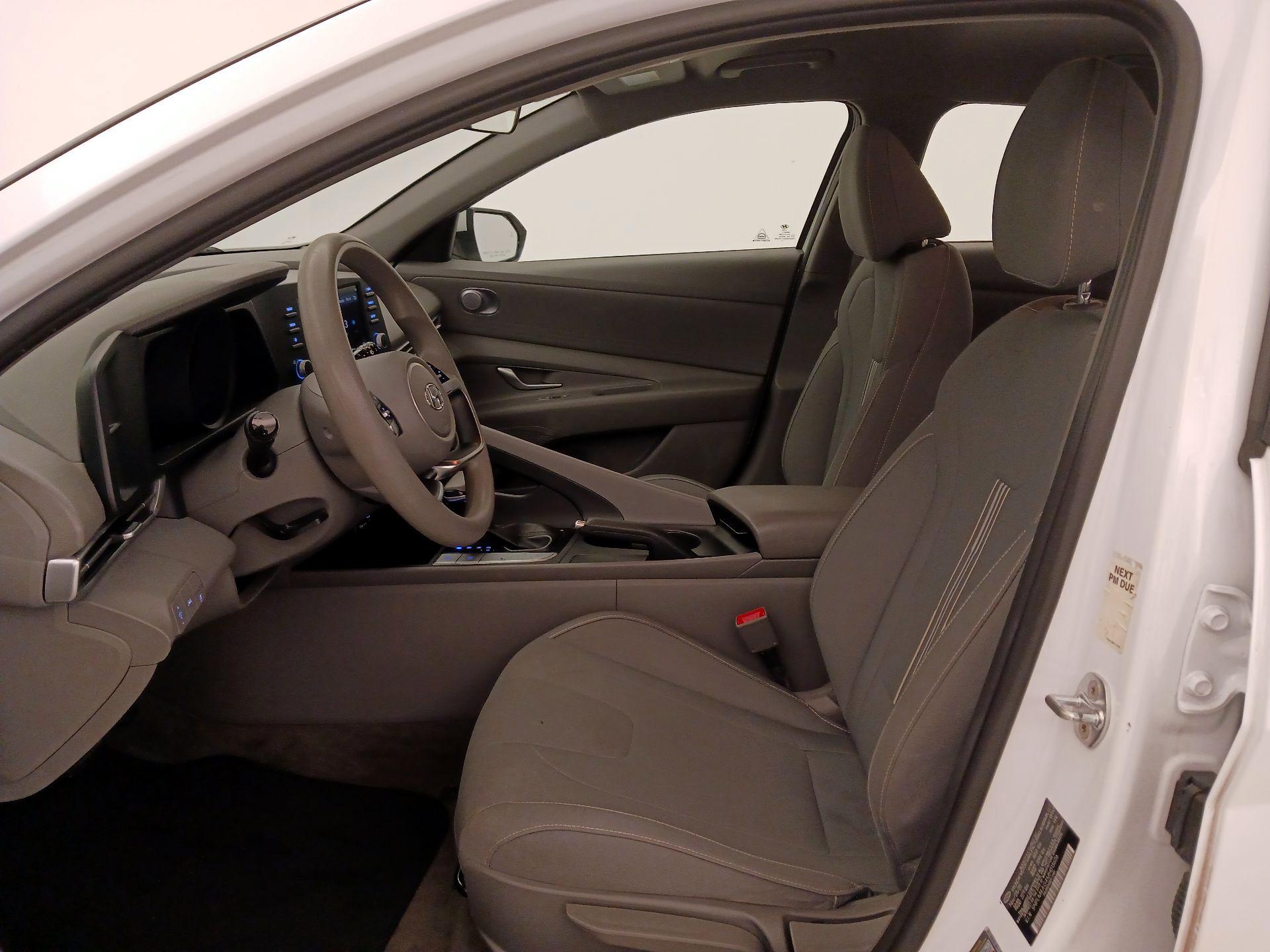 Thumbnail: 2021 Hyundai Elantra - 11