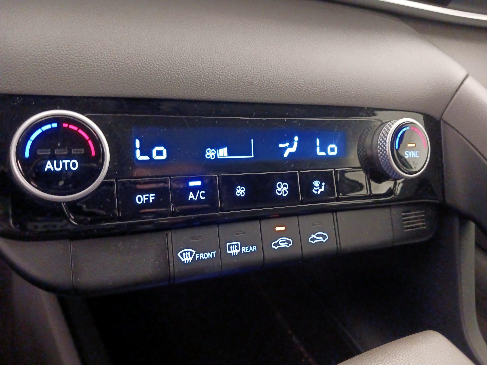 Thumbnail: 2021 Hyundai Elantra - 16