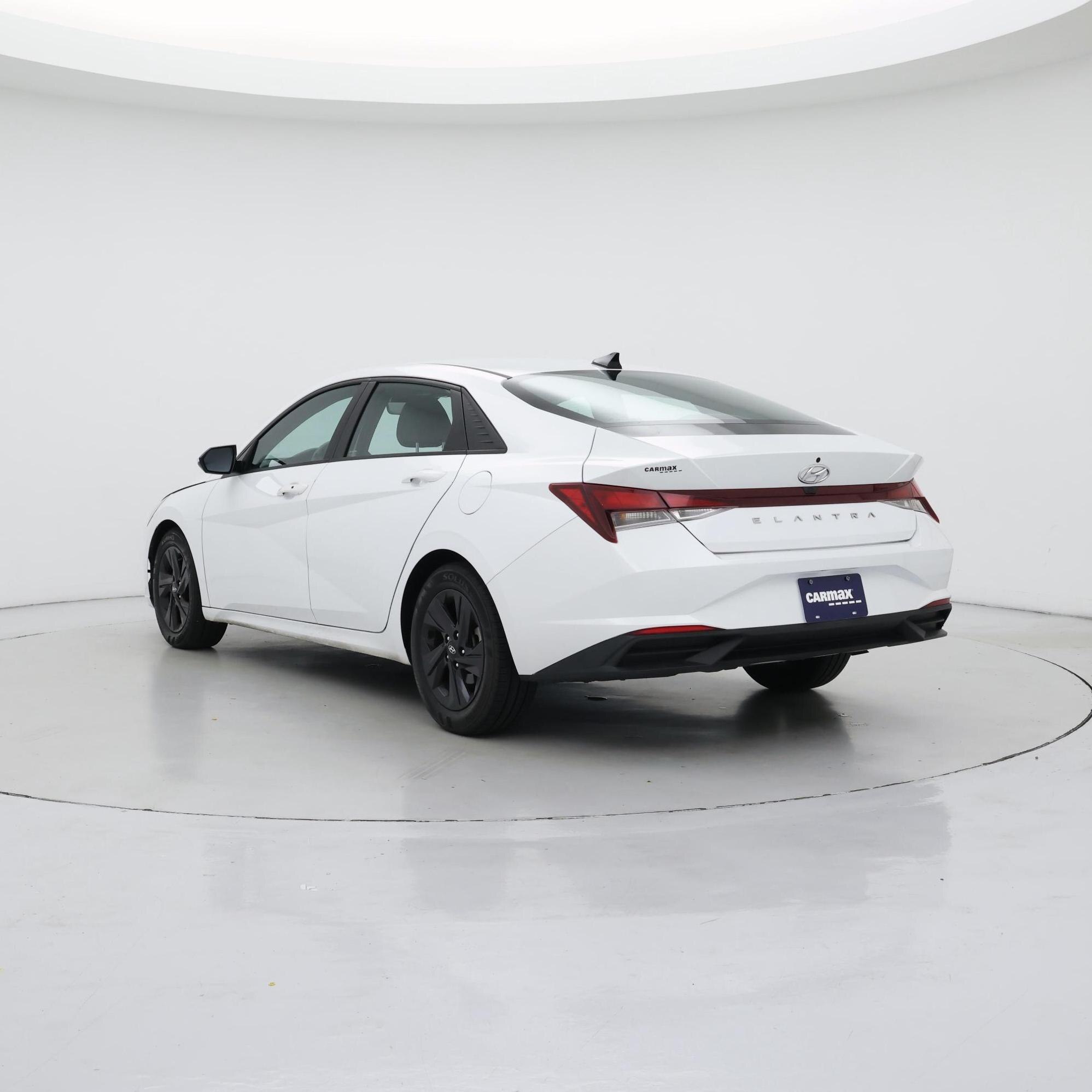 Thumbnail: 2021 Hyundai Elantra - 2