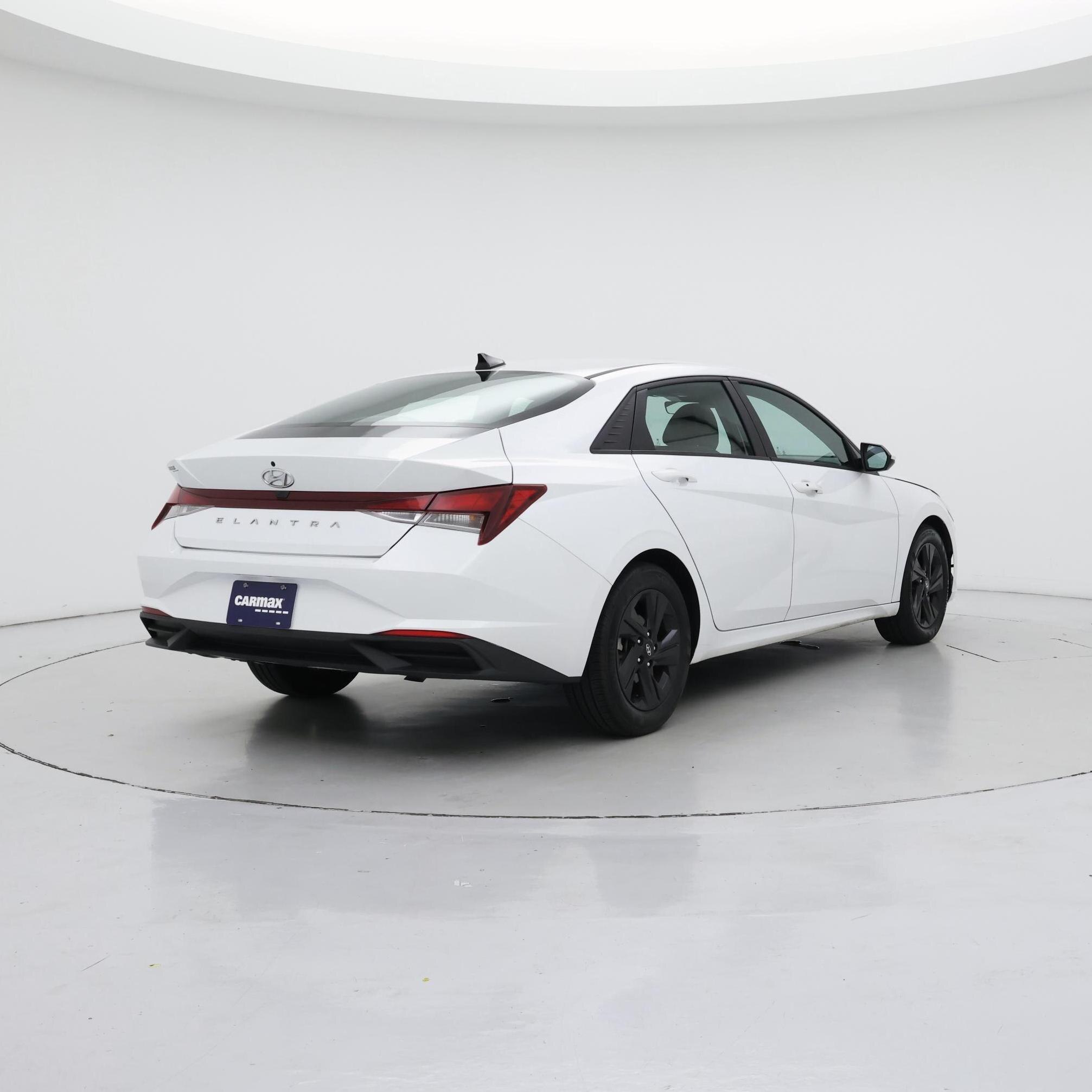 Thumbnail: 2021 Hyundai Elantra - 8