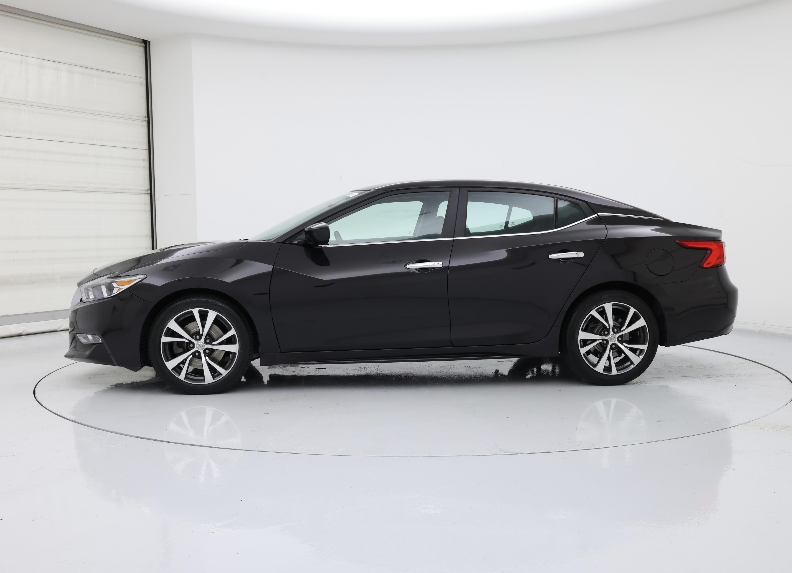 Thumbnail: 2017 Nissan Maxima - 3