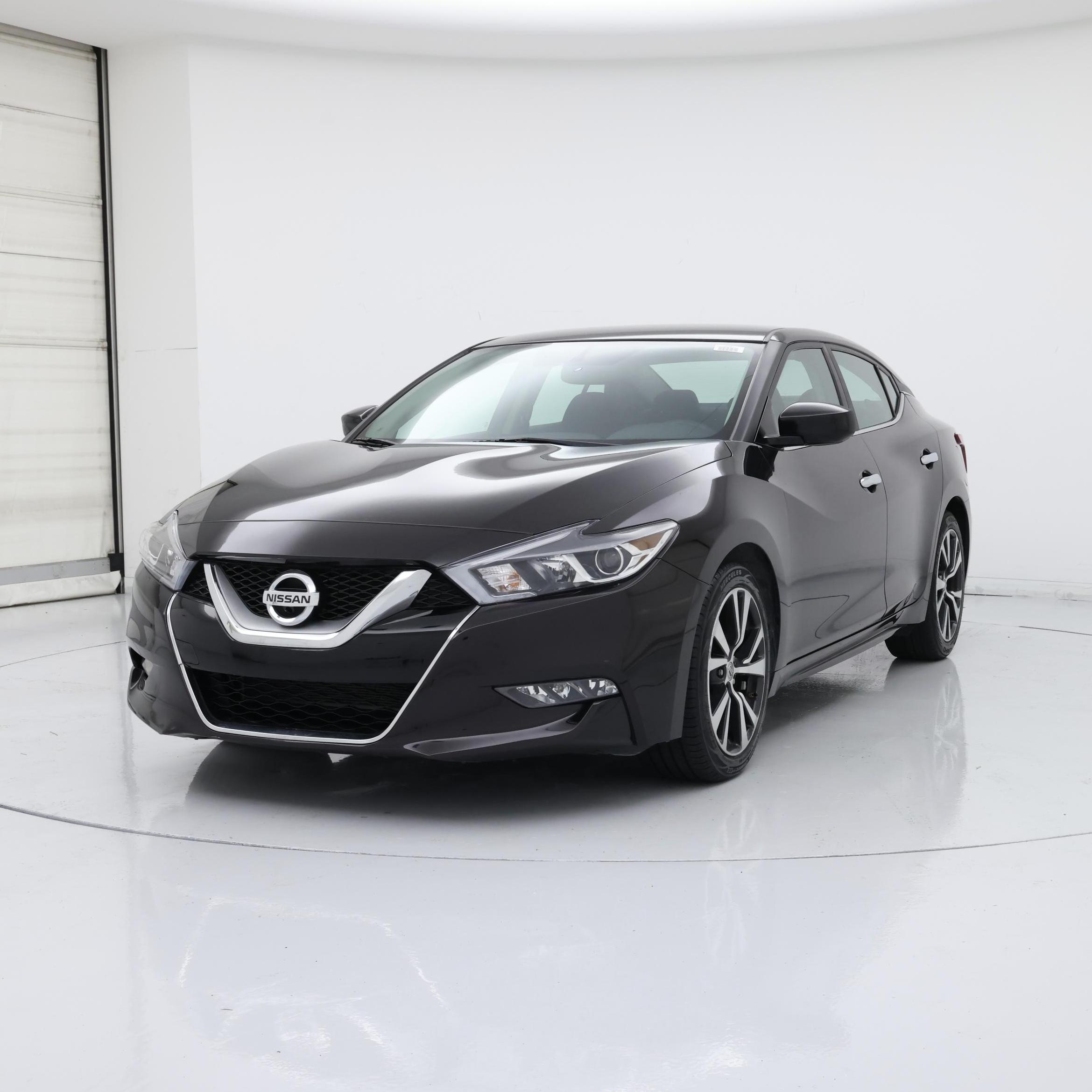 Thumbnail: 2017 Nissan Maxima - 4
