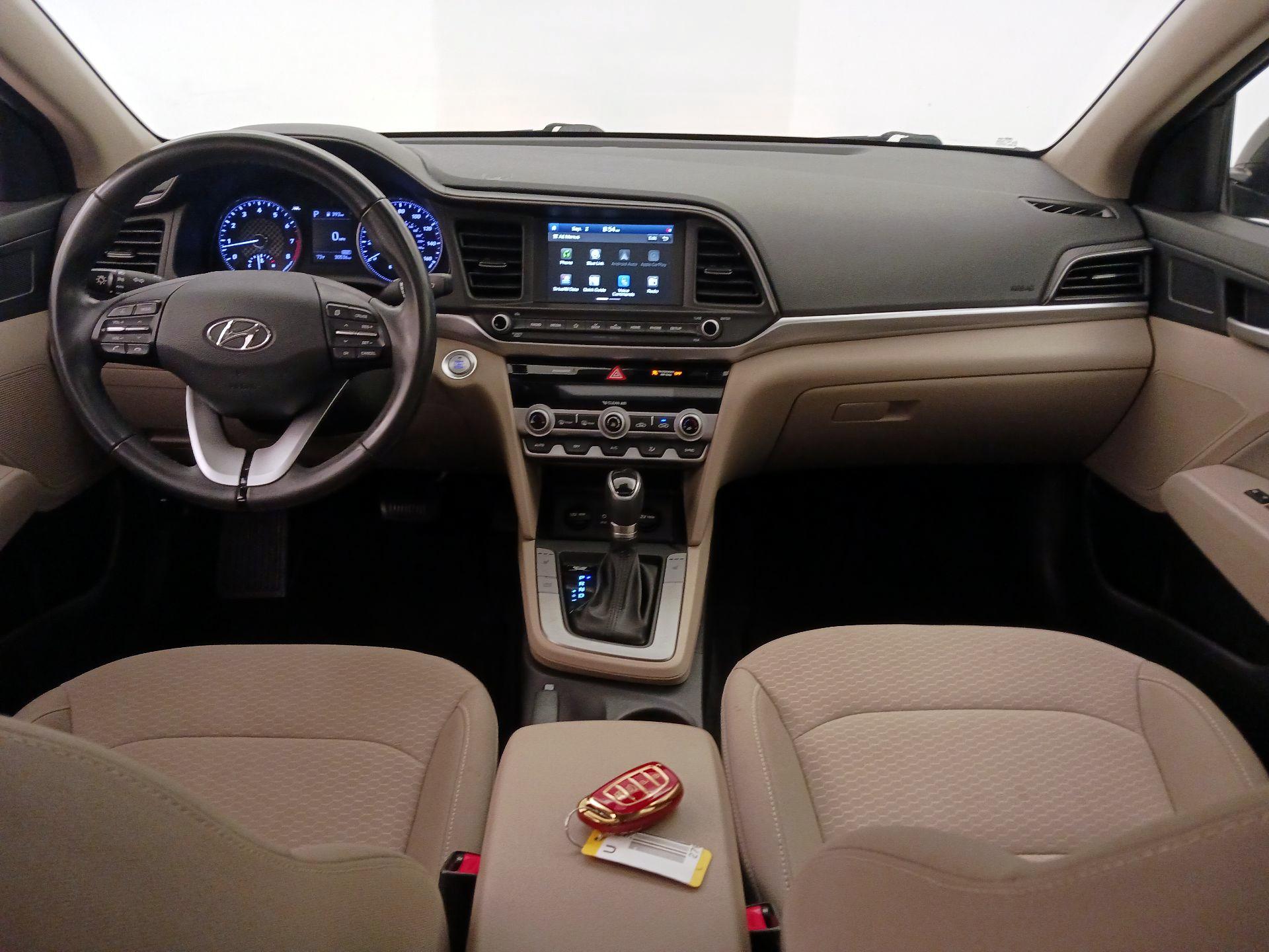 Thumbnail: 2020 Hyundai Elantra - 9