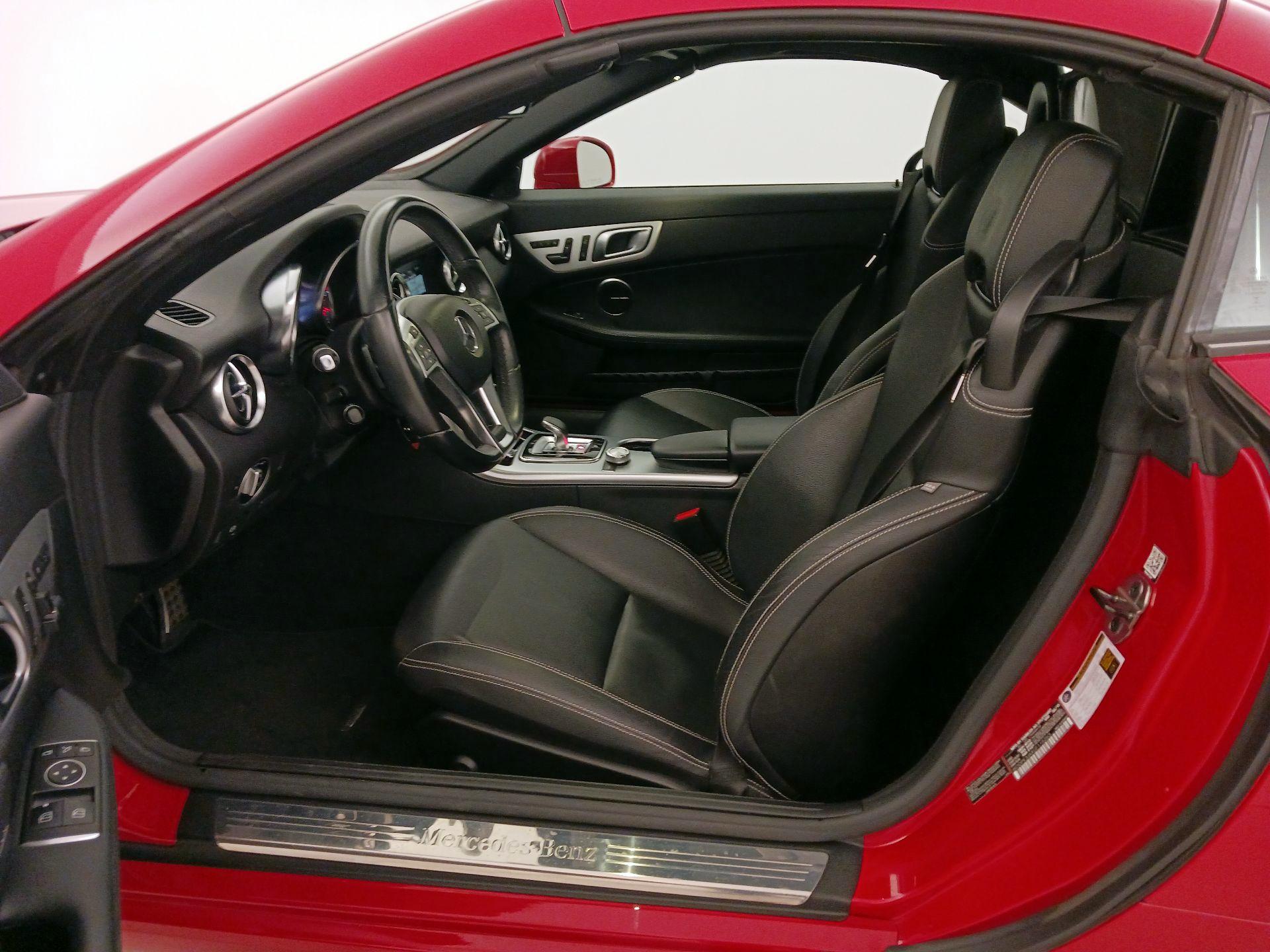 Thumbnail: 2016 Mercedes-Benz SLK - 11
