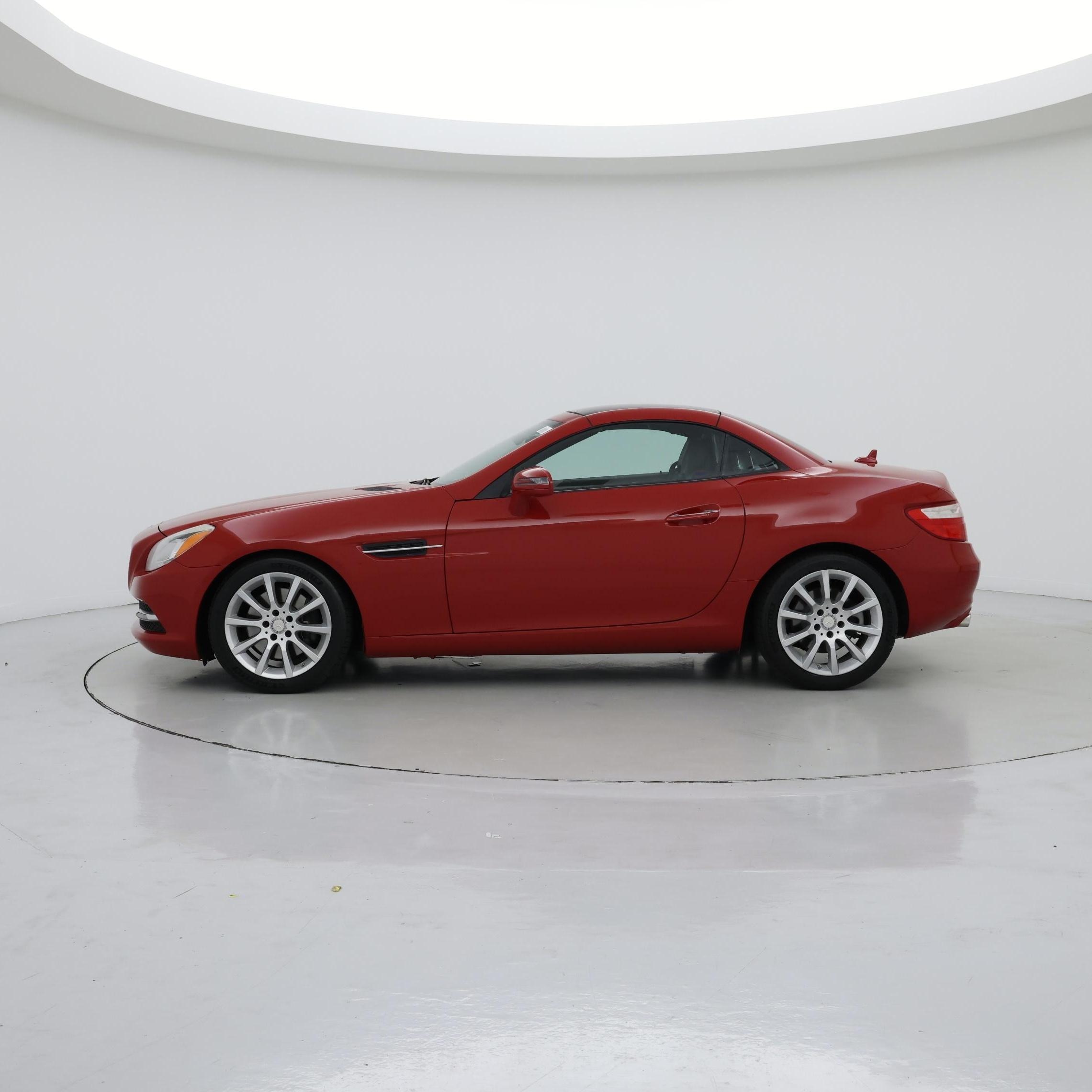 Thumbnail: 2016 Mercedes-Benz SLK - 3