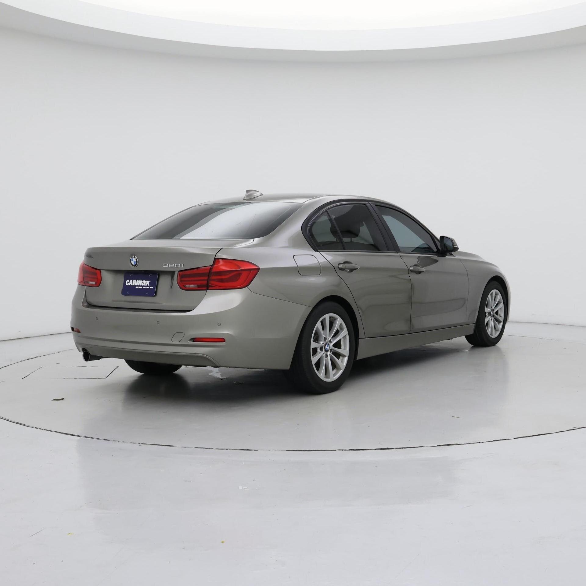 Thumbnail: 2016 BMW 3 Series - 8