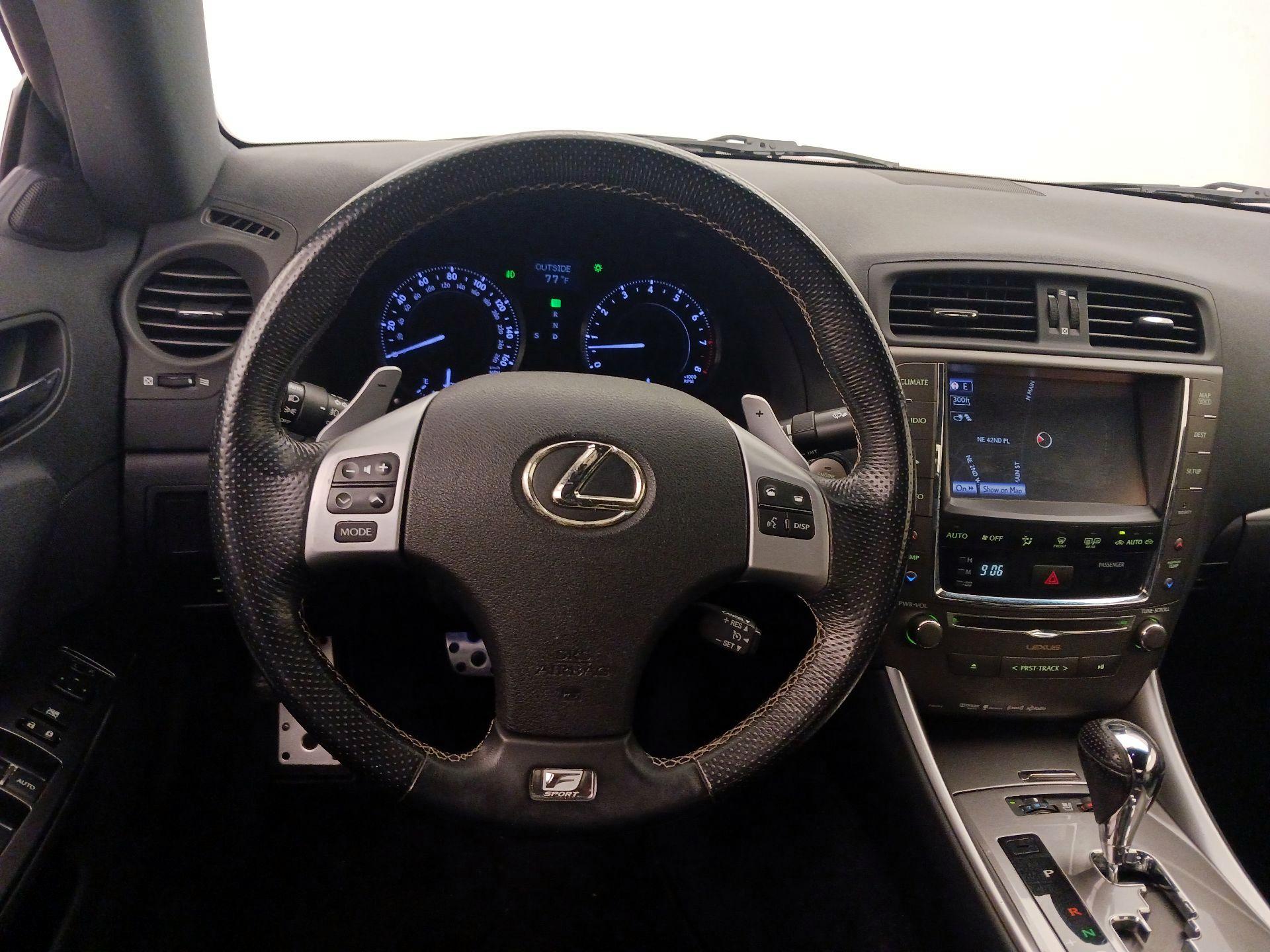Thumbnail: 2015 Lexus IS - 10