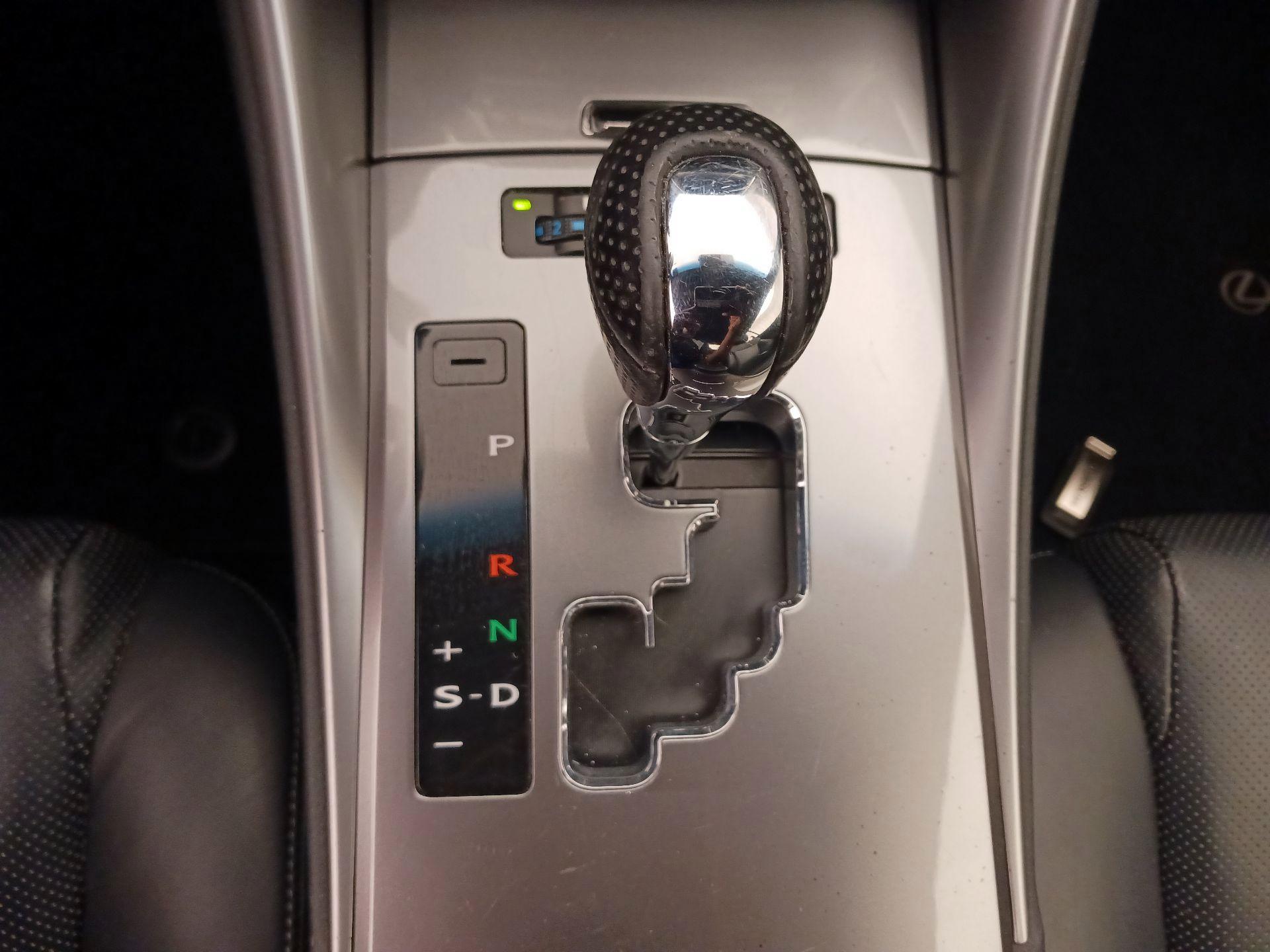 Thumbnail: 2015 Lexus IS - 18