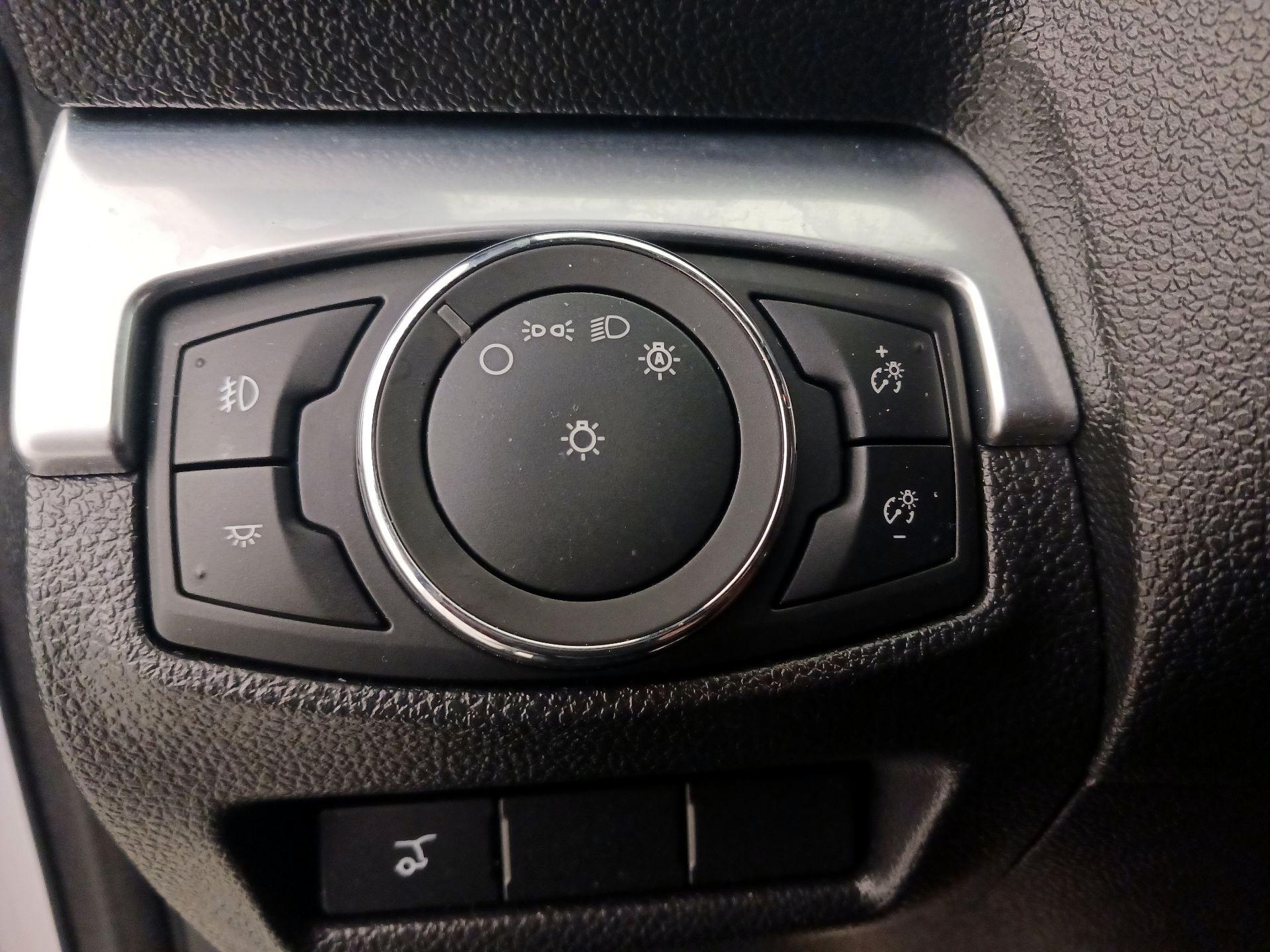 Thumbnail: 2017 Ford Explorer - 13