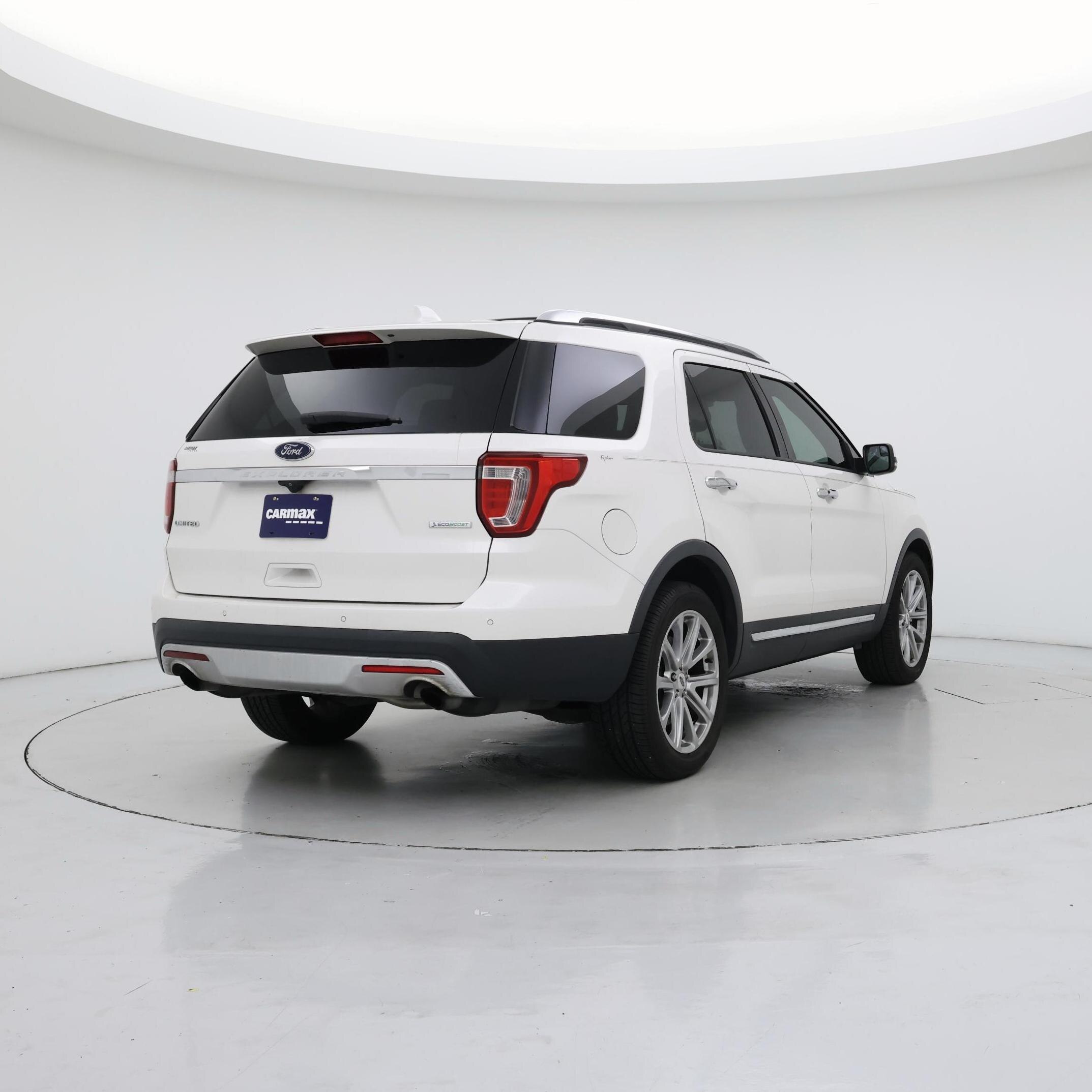Thumbnail: 2017 Ford Explorer - 8