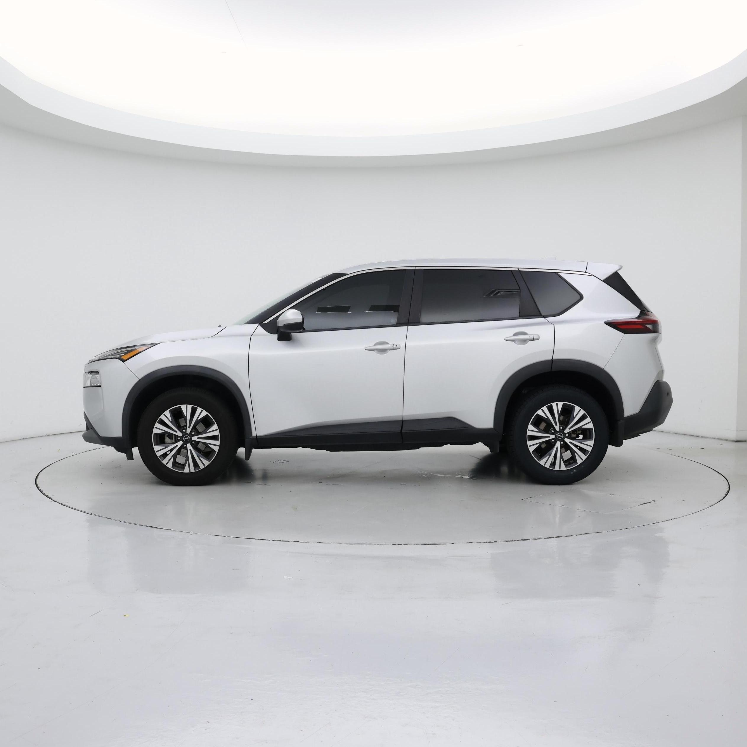 Thumbnail: 2022 Nissan Rogue - 3